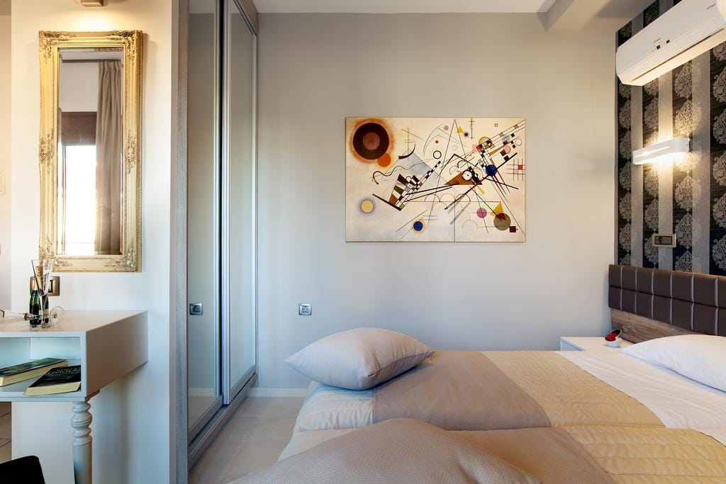 Studio With Balcony