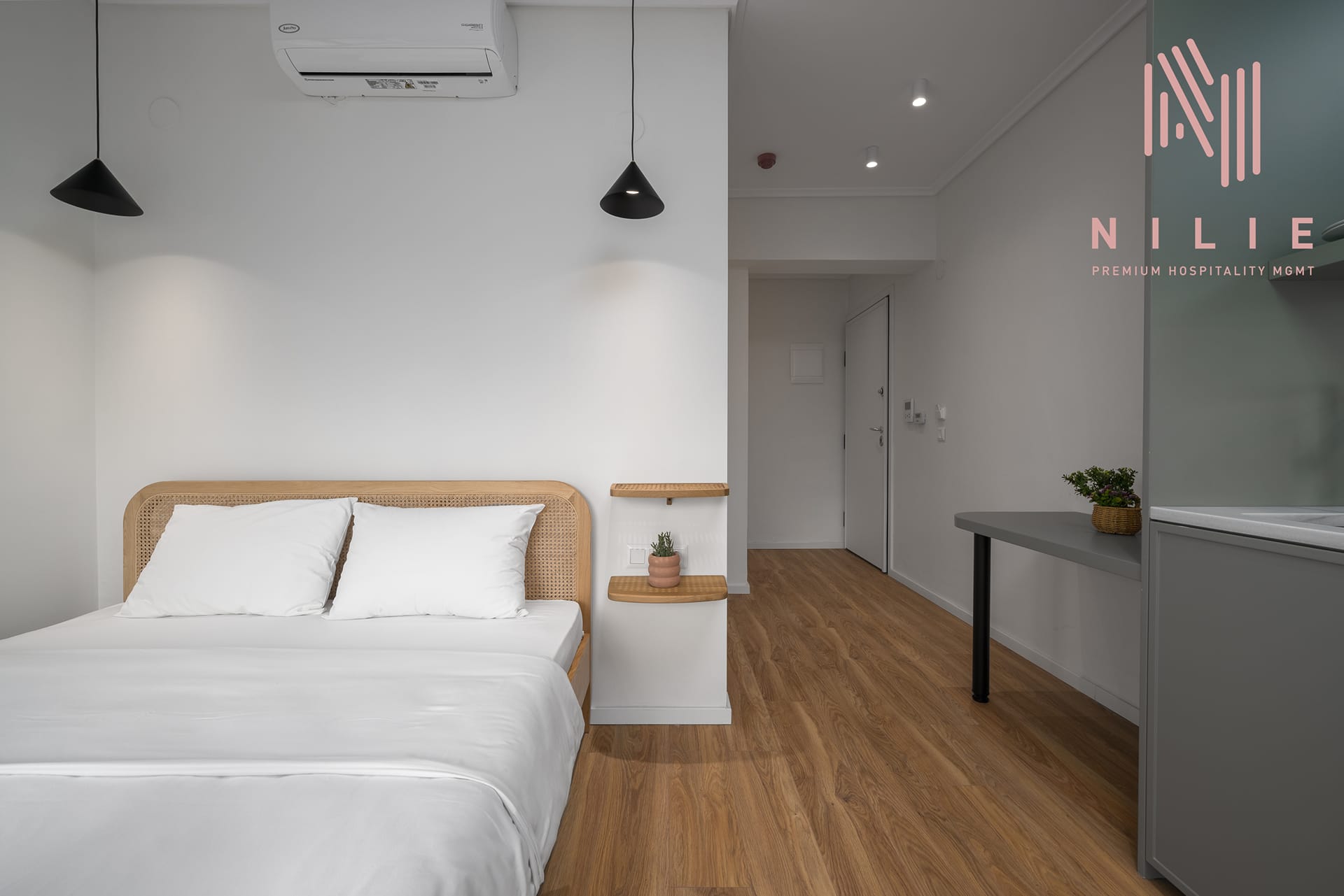 NILIE PREMIUM HOSPITALITY MGMT - MAN1 - 20