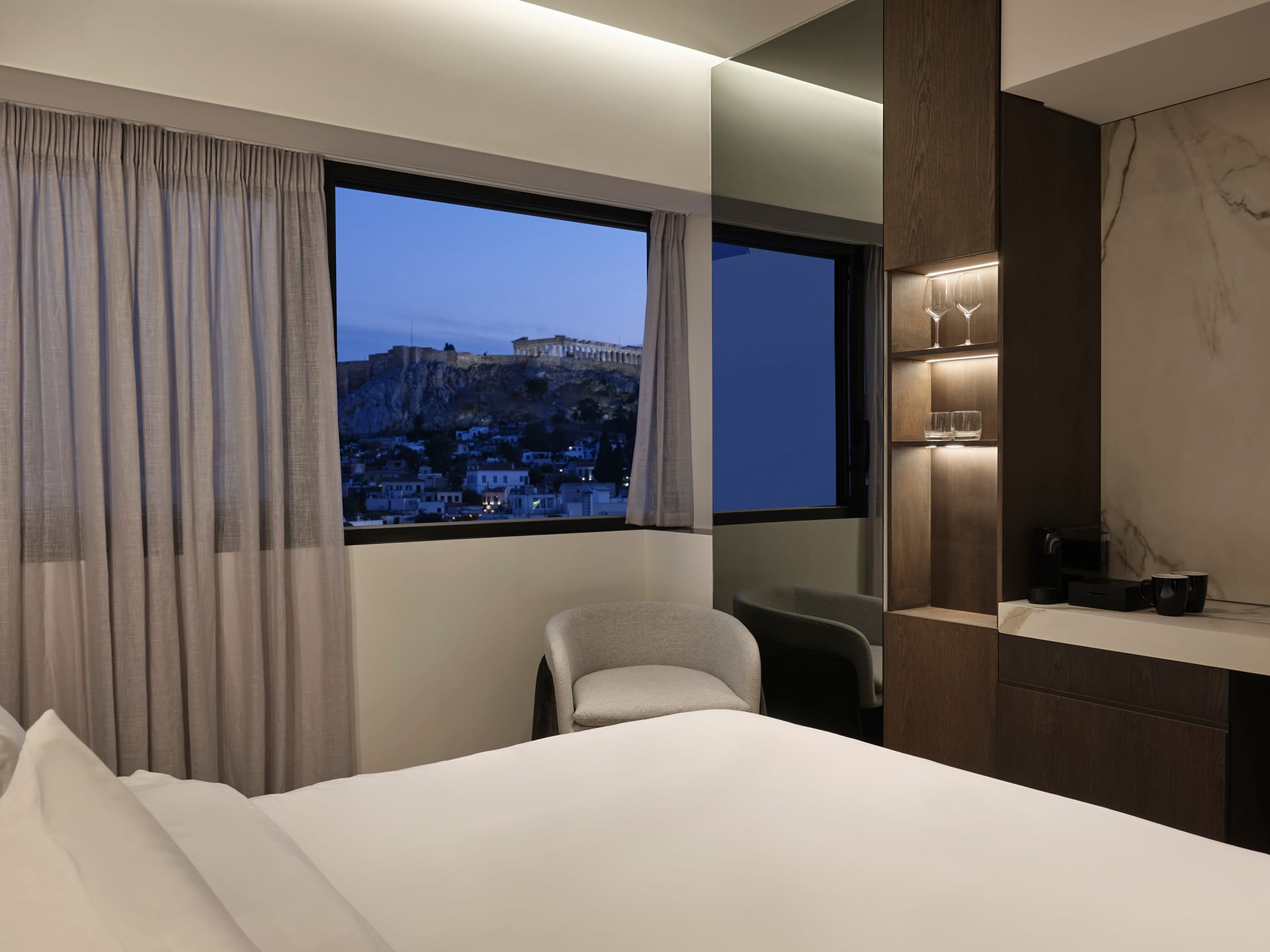 Acropolis Deluxe Triple Room