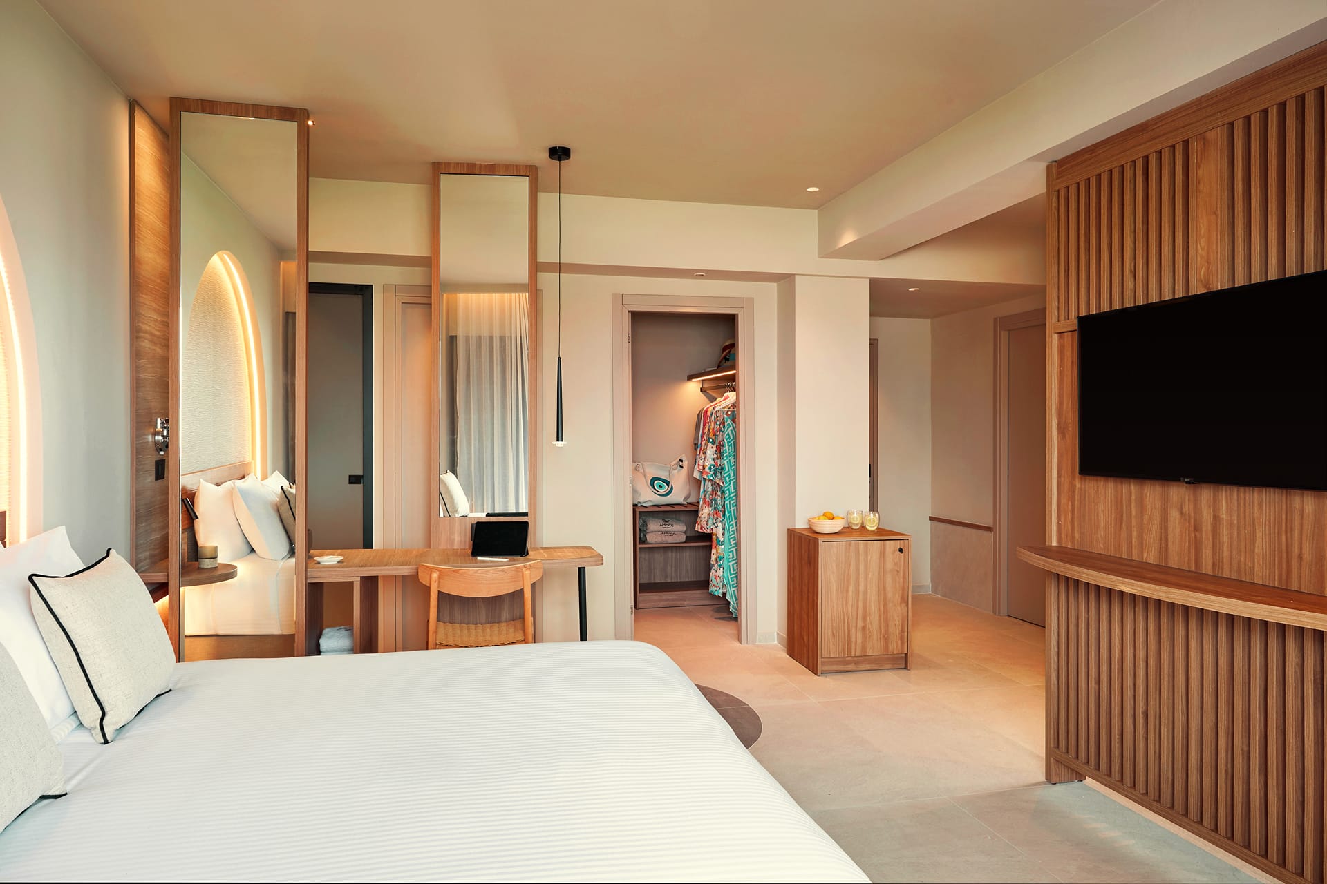 Deluxe Family Suite