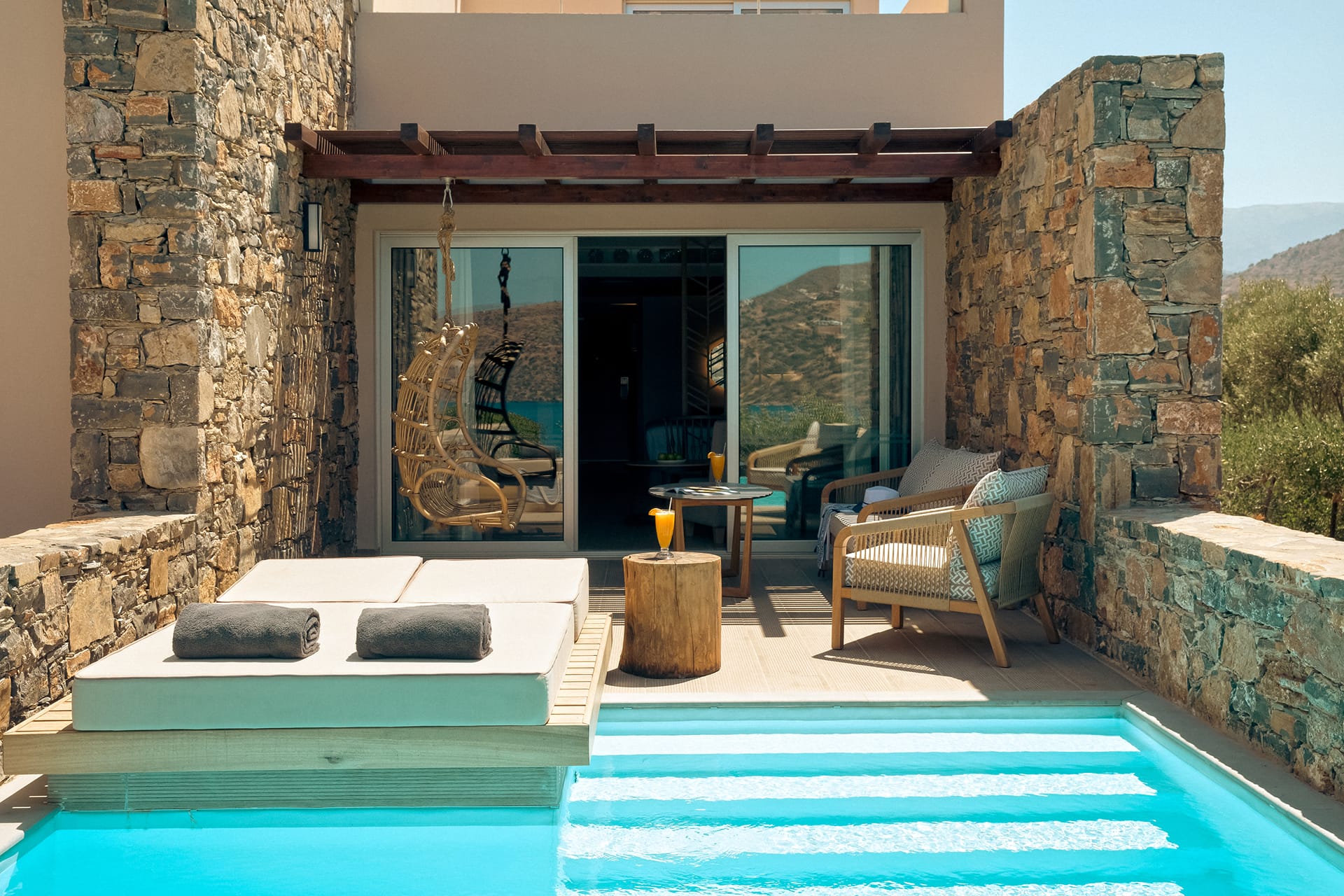 Maisonette with Private pool
