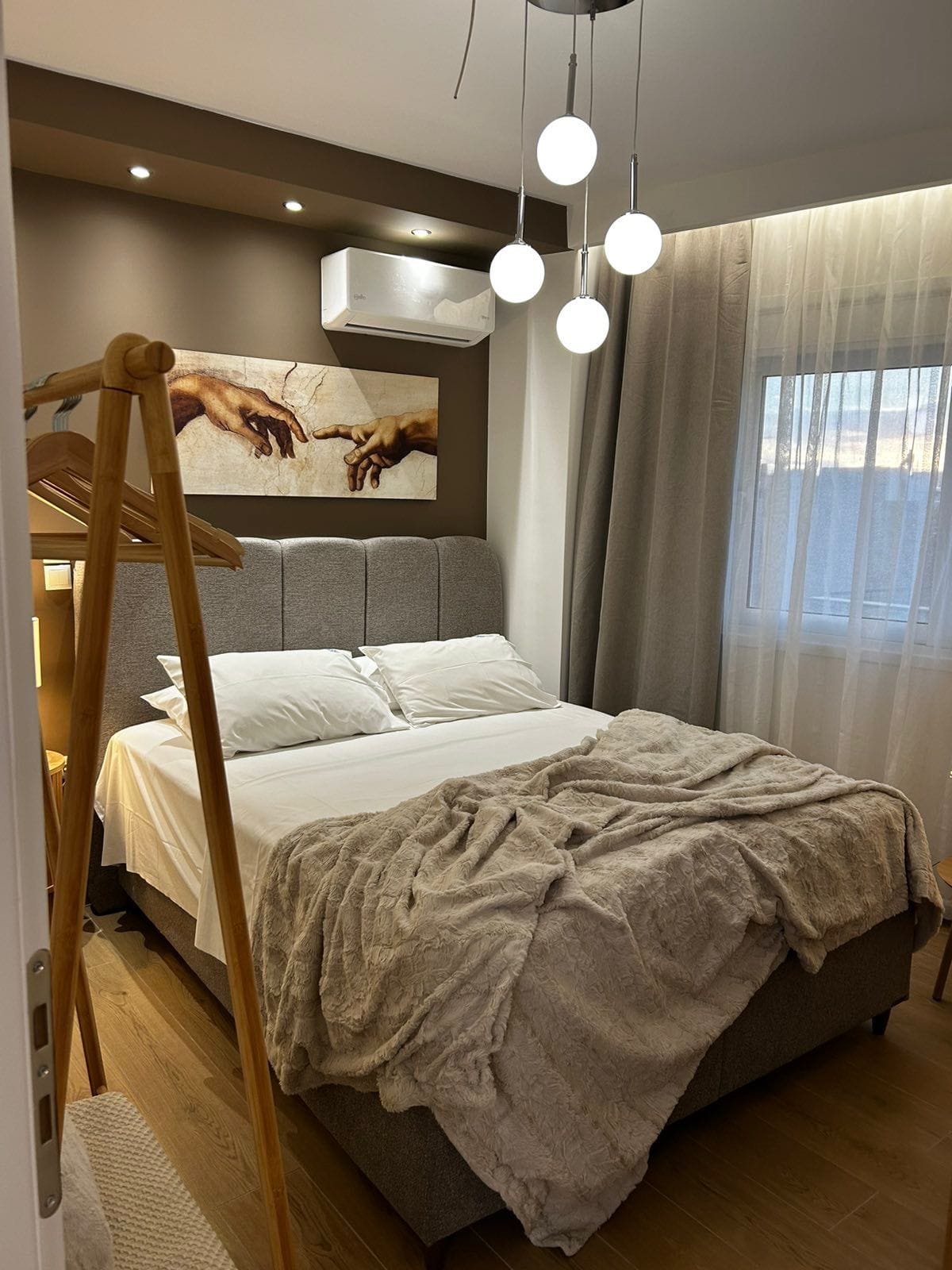 3 Bedroom | Hephaestus Apartment Downtown in Athens | Syntagma Square