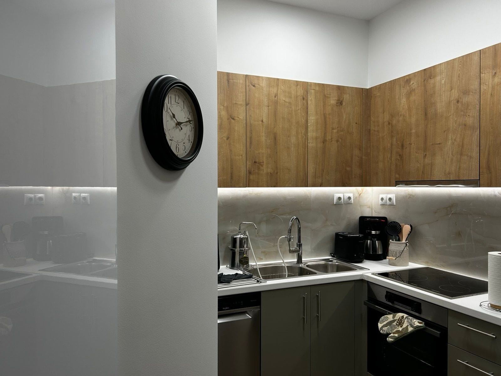 Heloni Apartments Athens - HEPHAE - 13