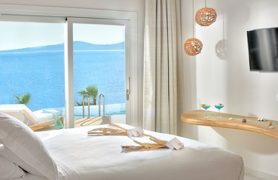 Exclusive Suite with Private Pool