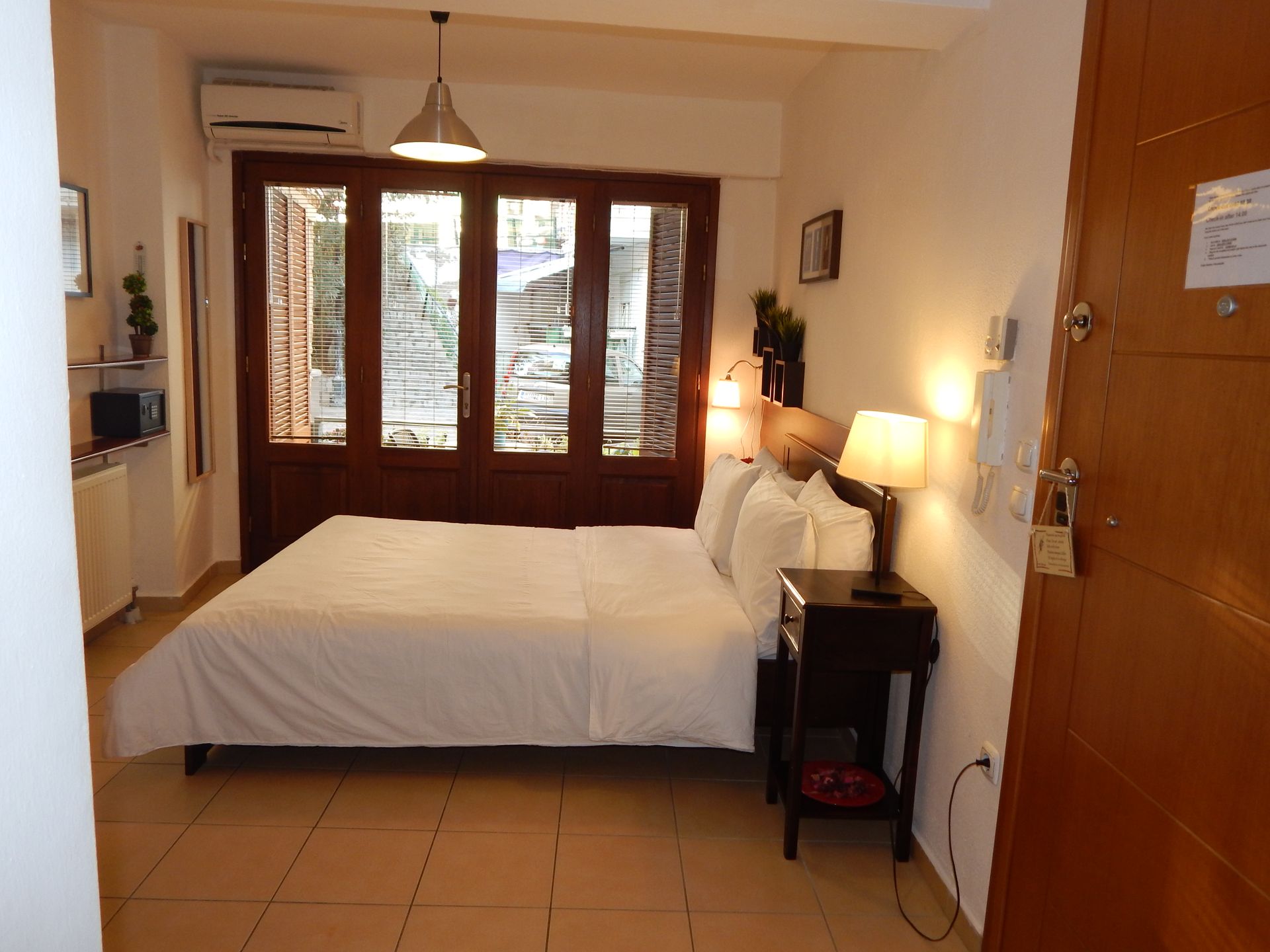 Kripis Studios Thessaloniki - ONE - 6