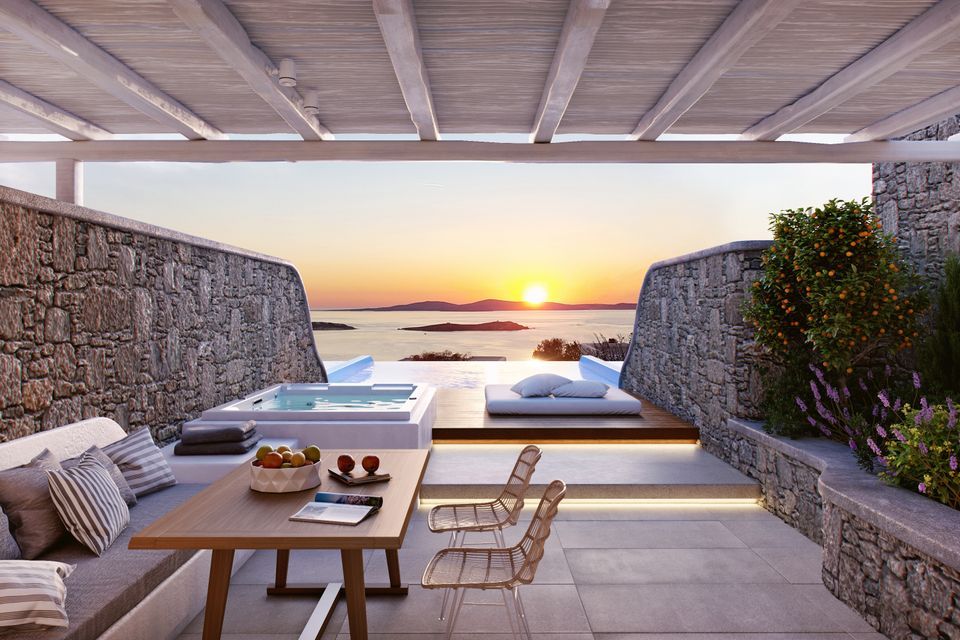 Deluxe Suite with Outdoor Heated Private Pool & Jacuzzi