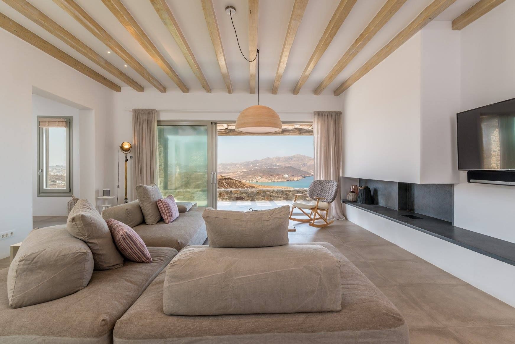 Mykonos Feelings - AMRA - 10