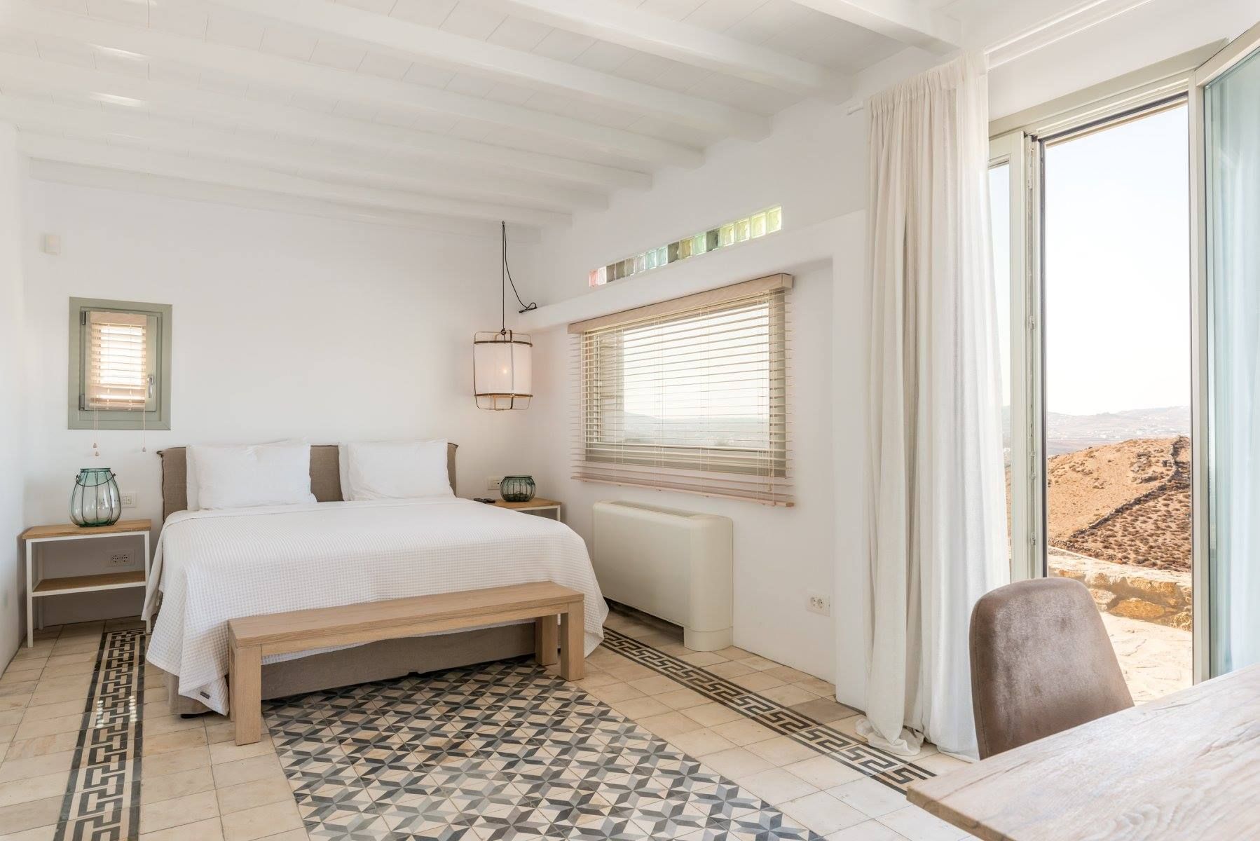Mykonos Feelings - AMRA - 20