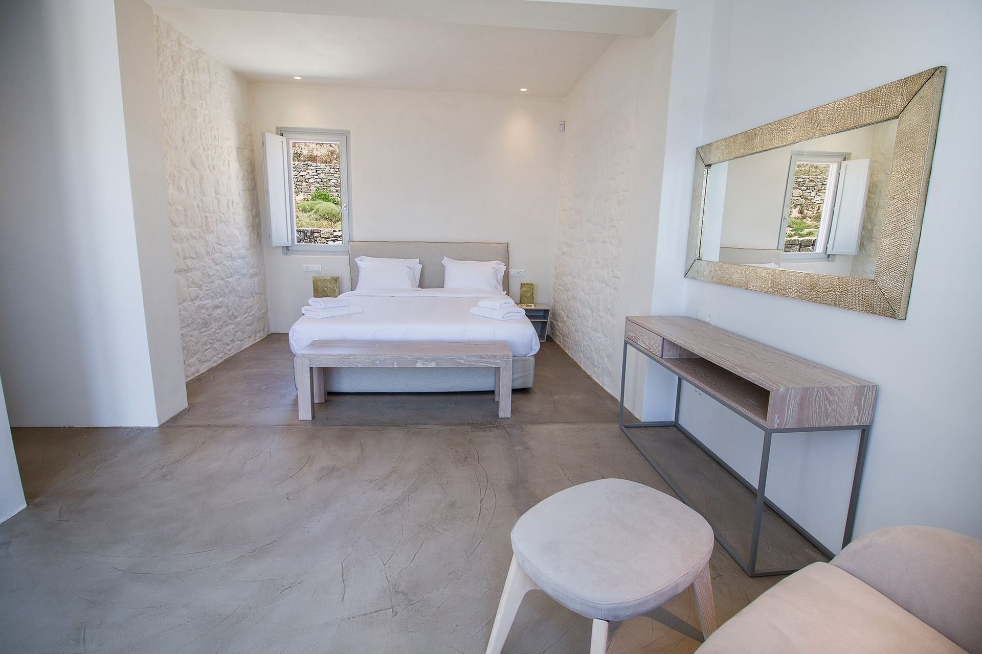 Mykonos Feelings - HERM2 - 18