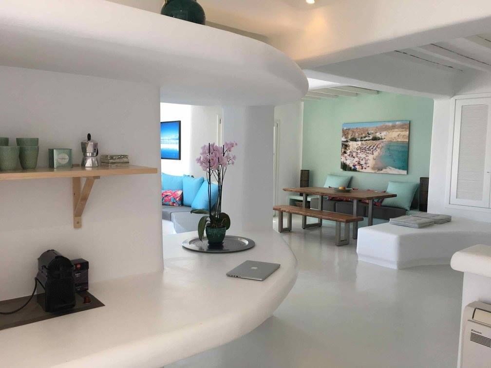 Mykonos Feelings - PETER - 18