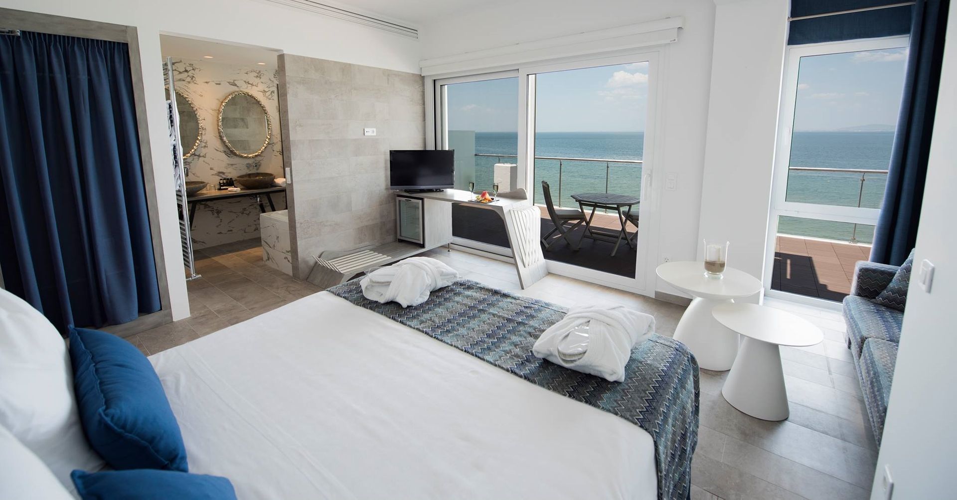 Golden Star City Resort - AEOLUS - 2