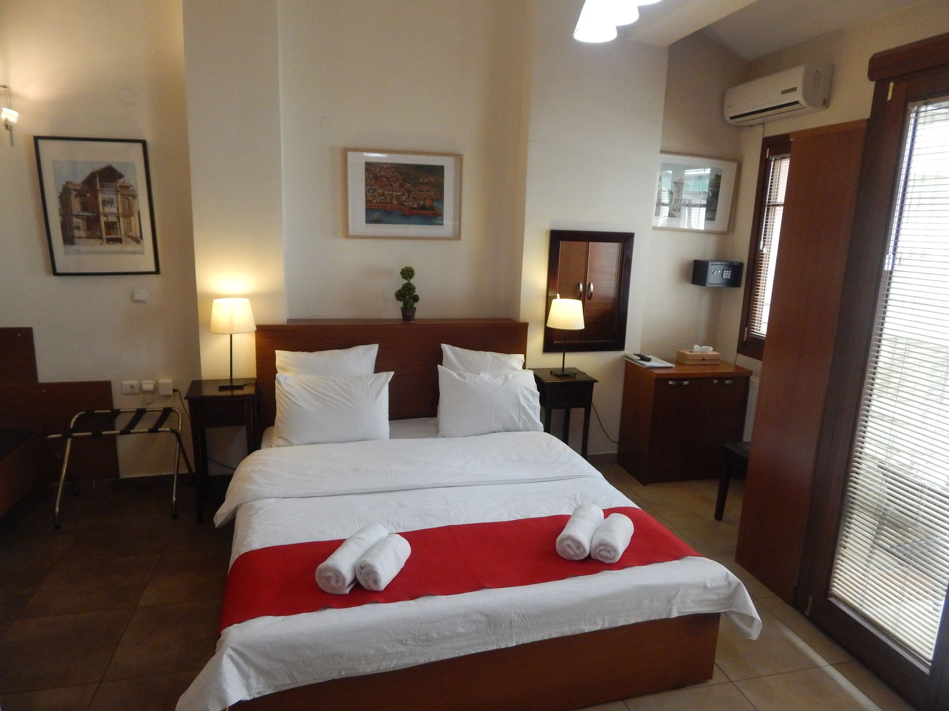 Kripis Studios Thessaloniki - THREE - 13