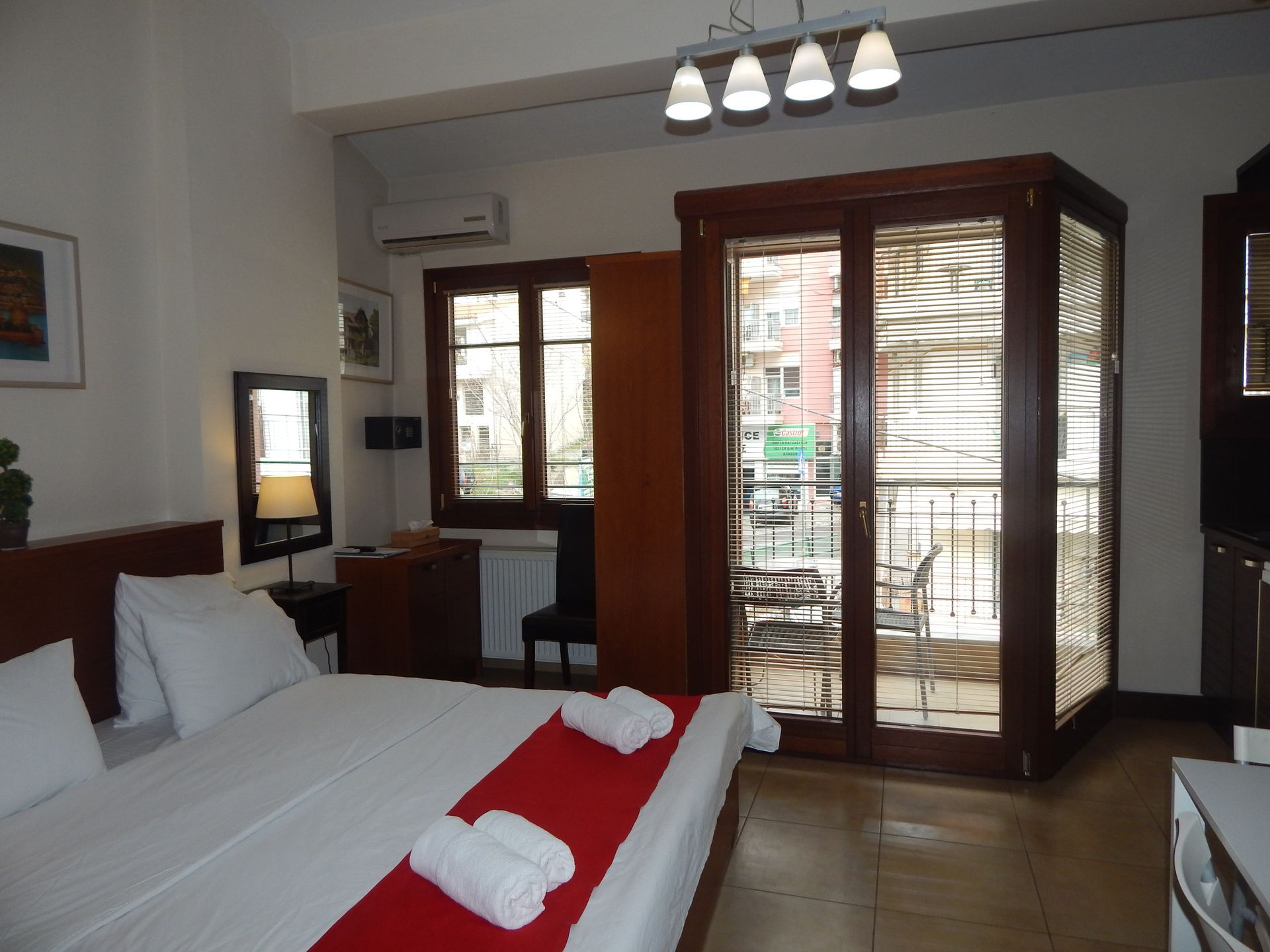 Kripis Studios Thessaloniki - THREE - 17