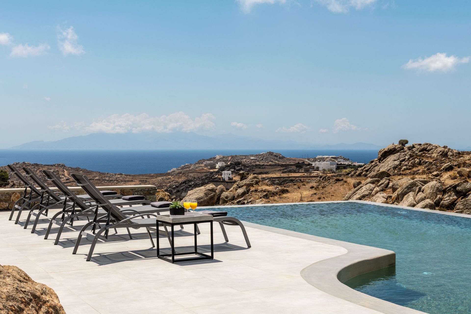Mykonos Feelings - ROCKY - 10