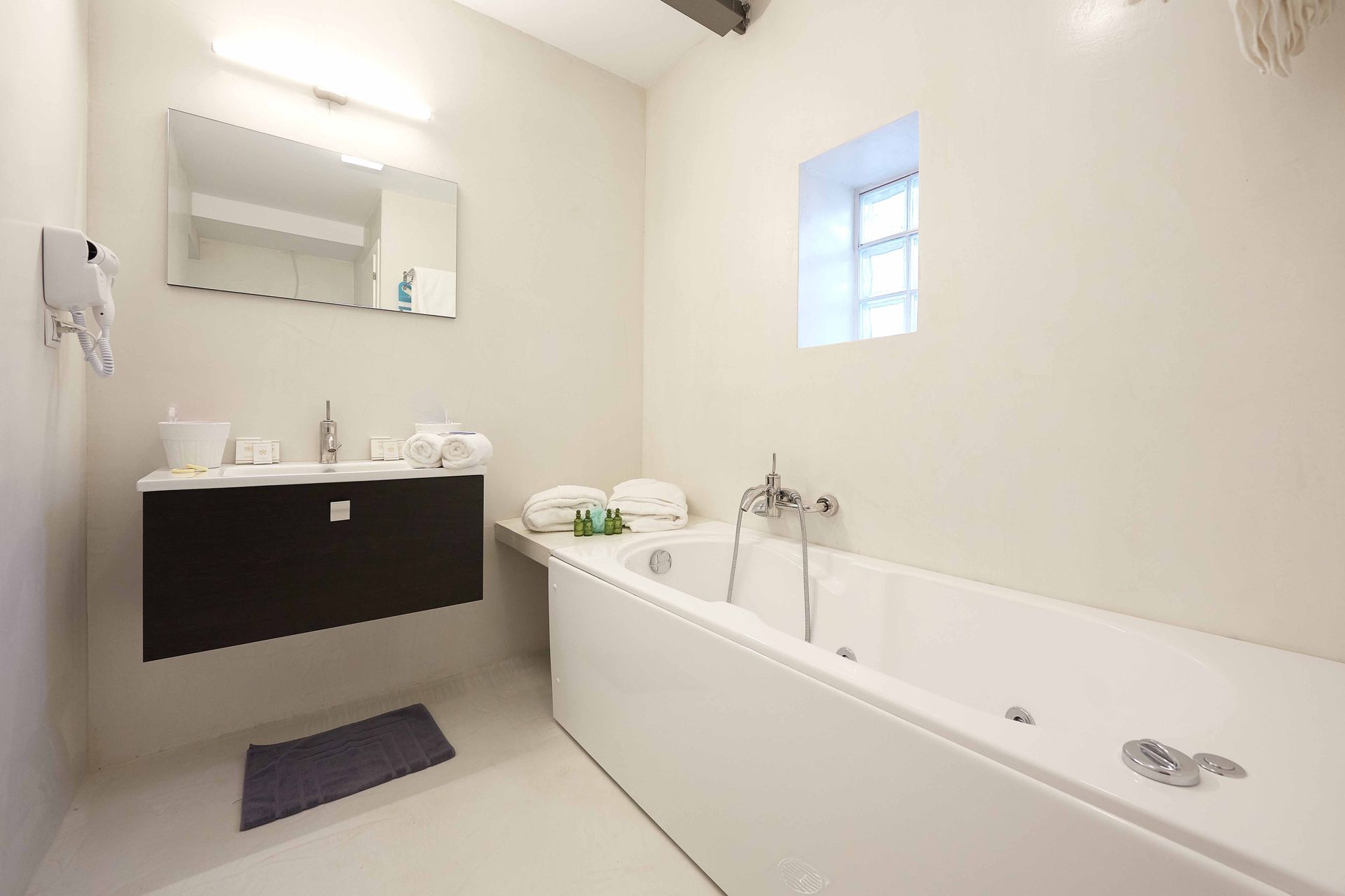 Athenian Residences - APT - 6