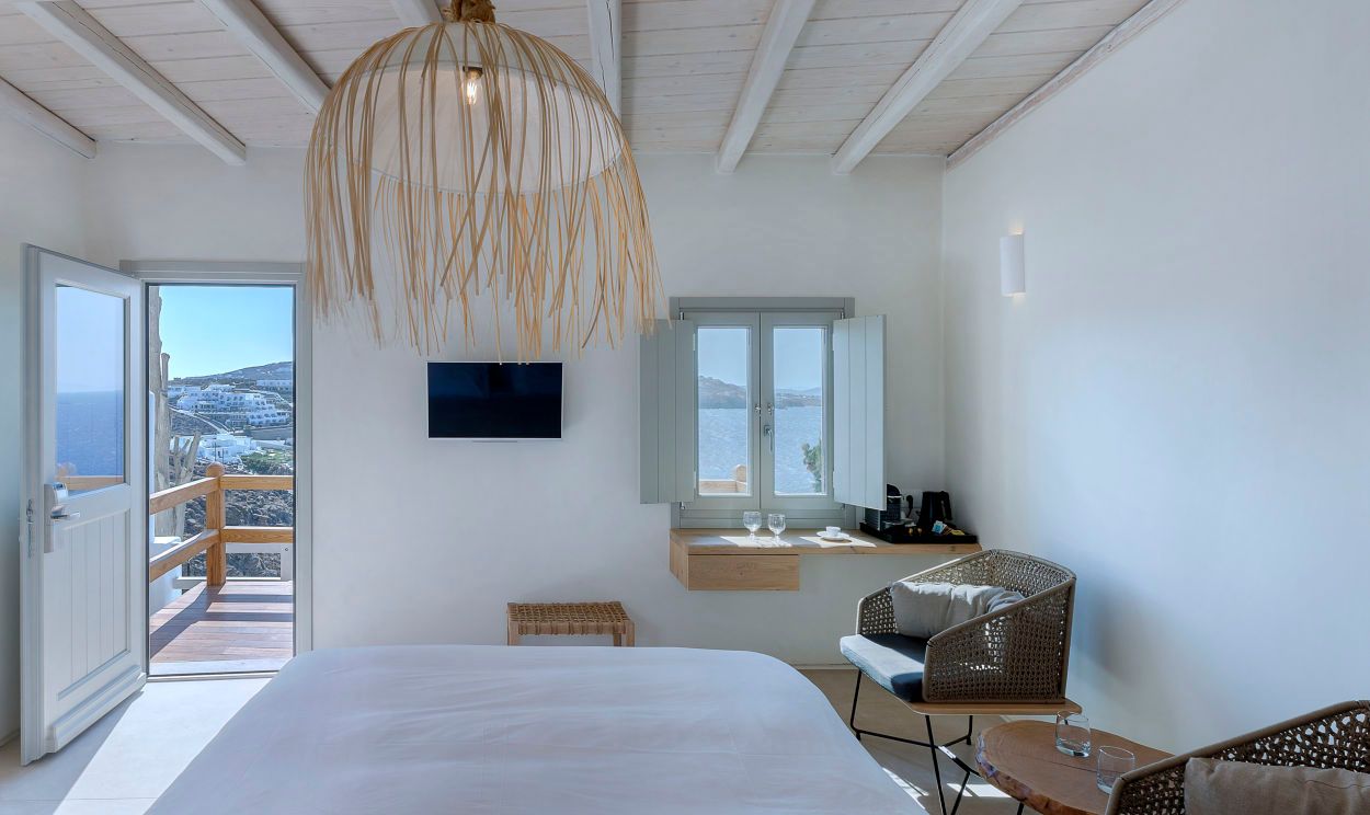 PLUS Double Room Sea View – Sunset