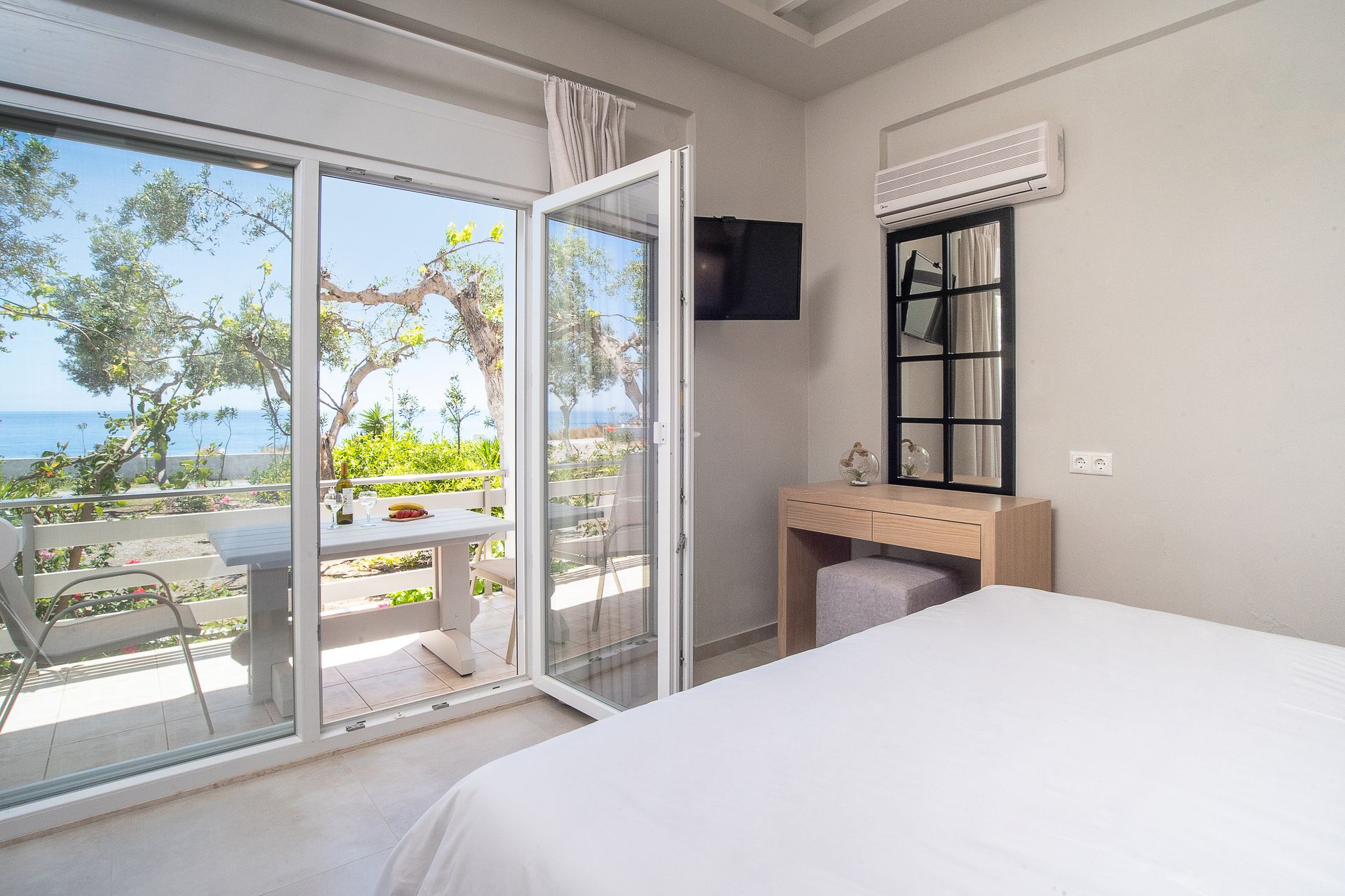Deluxe Studio Sea View