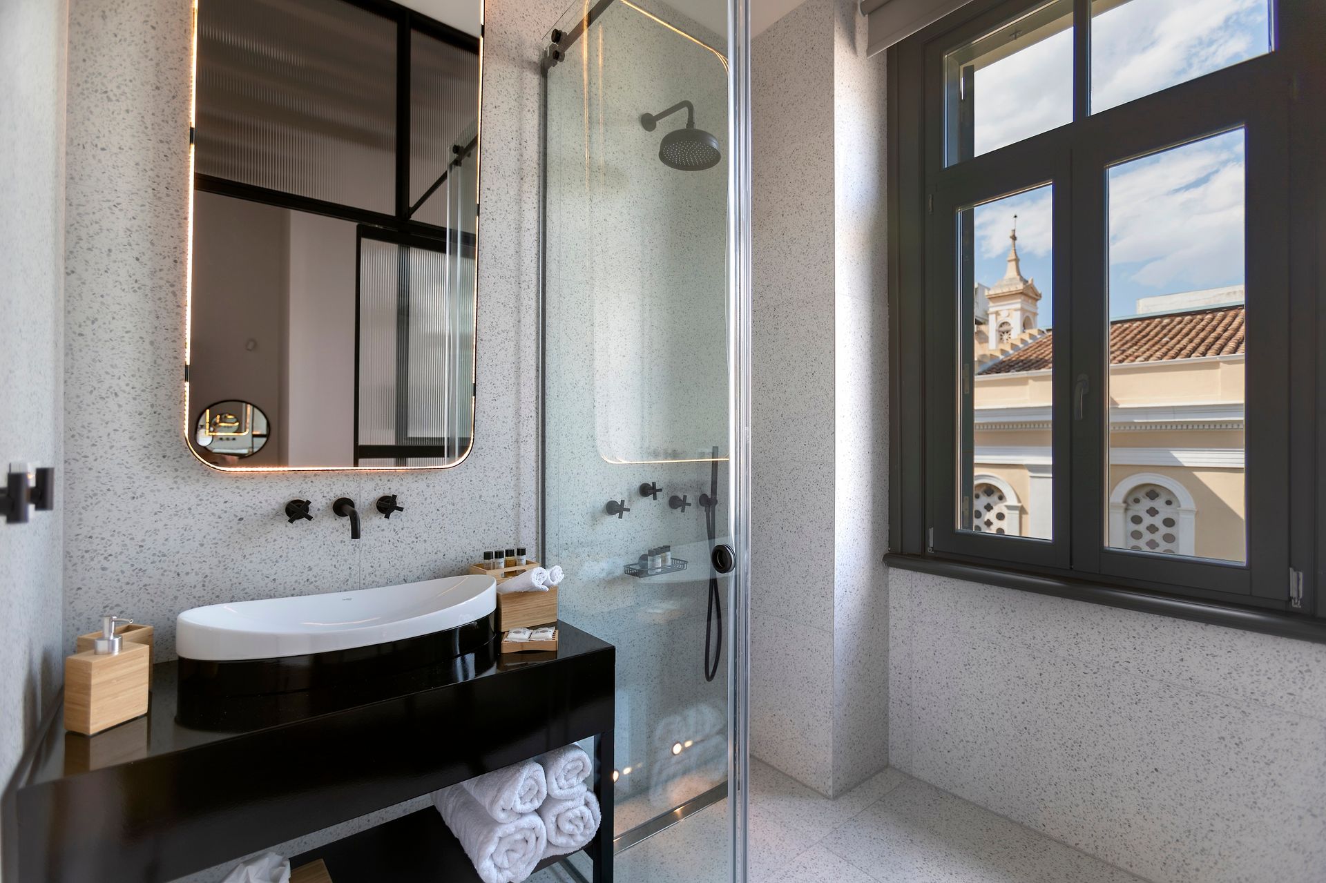 Noma Hotel Athens - DLX - 11
