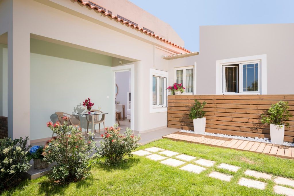 Superior Bungalow – Sea front