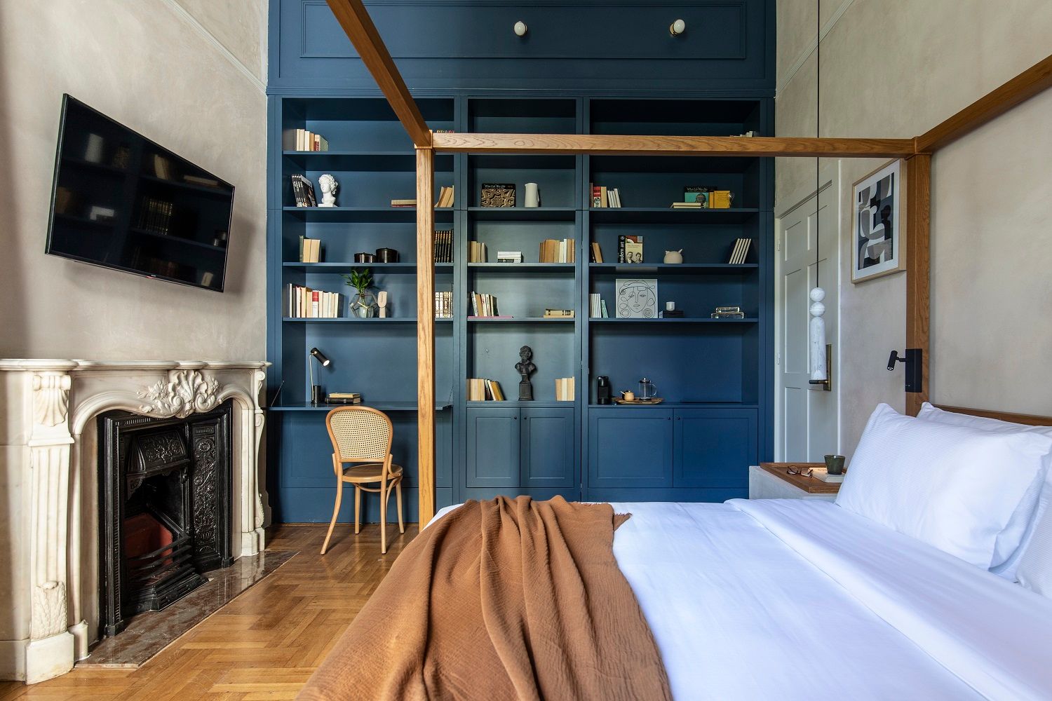 The Sonnet Room