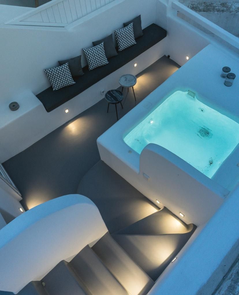 LITTLE VENICE HOUSE