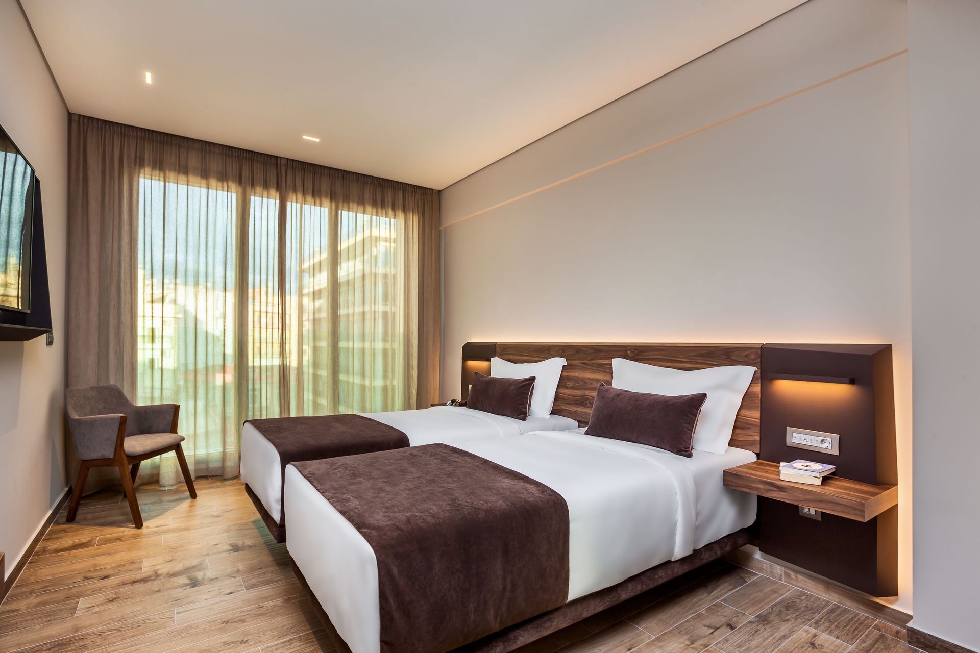 Deluxe (Twin Bed) City View