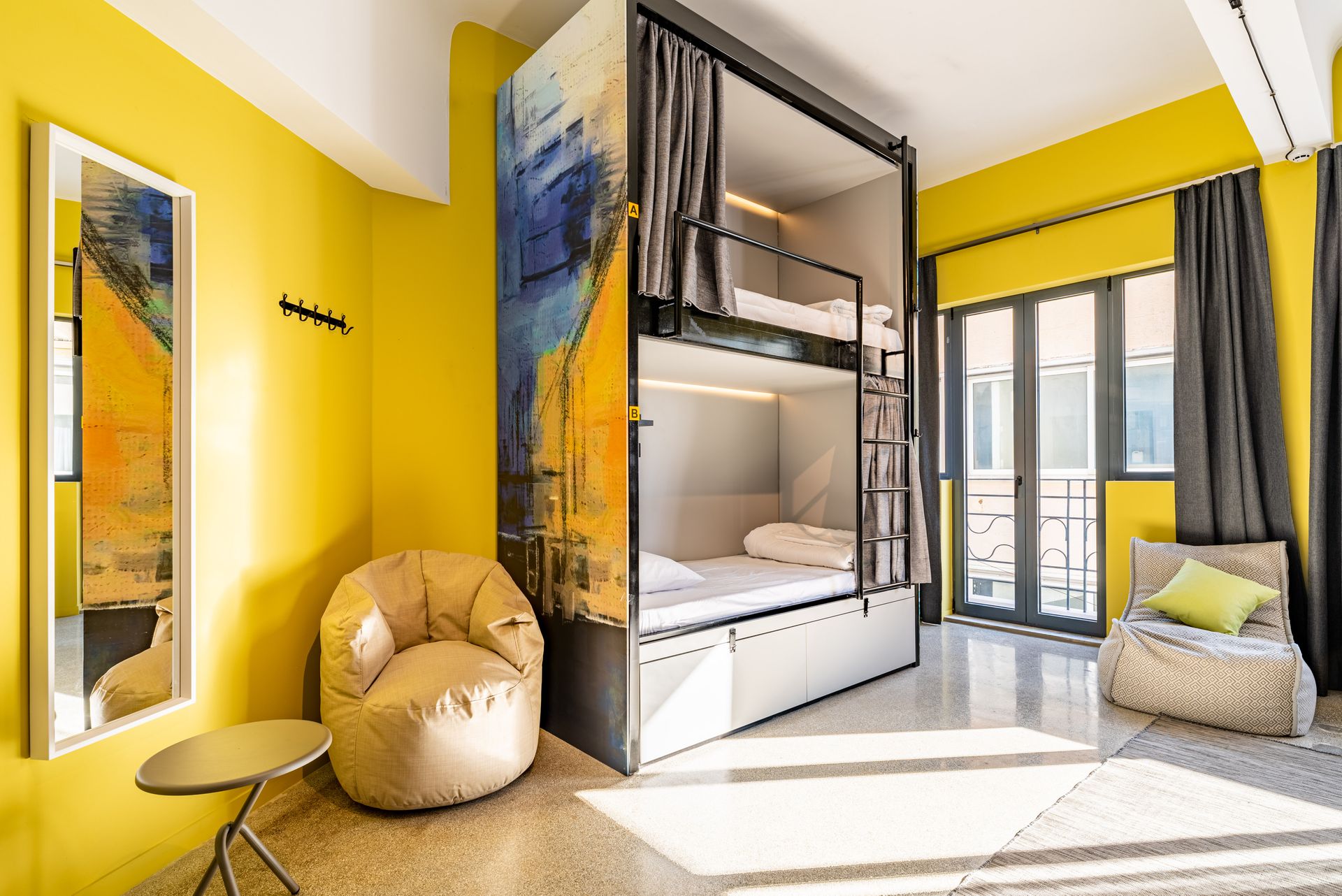 Deluxe 8 Bed Mixed Dorm [Room 7]