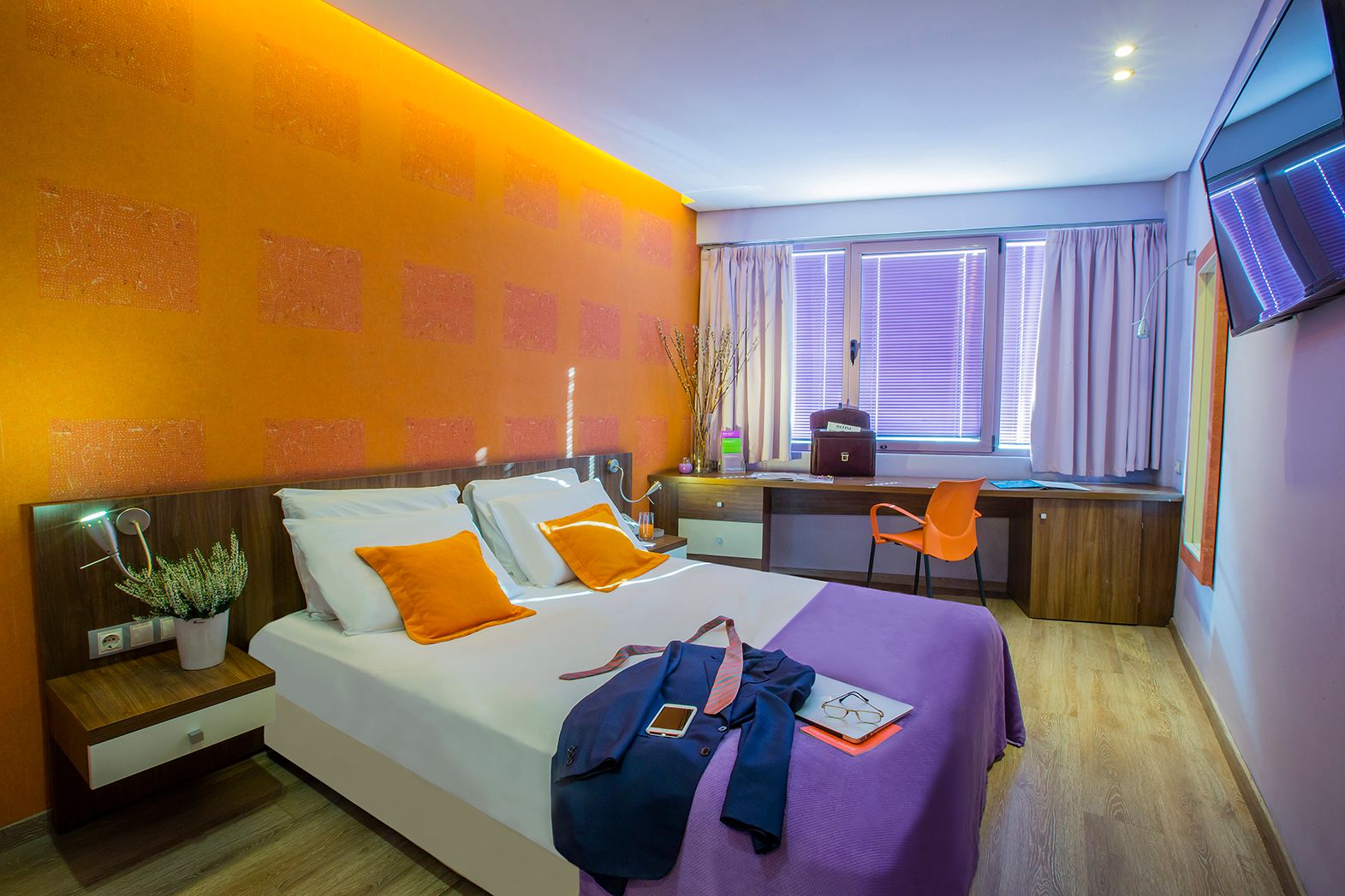 Double Room for Single Use