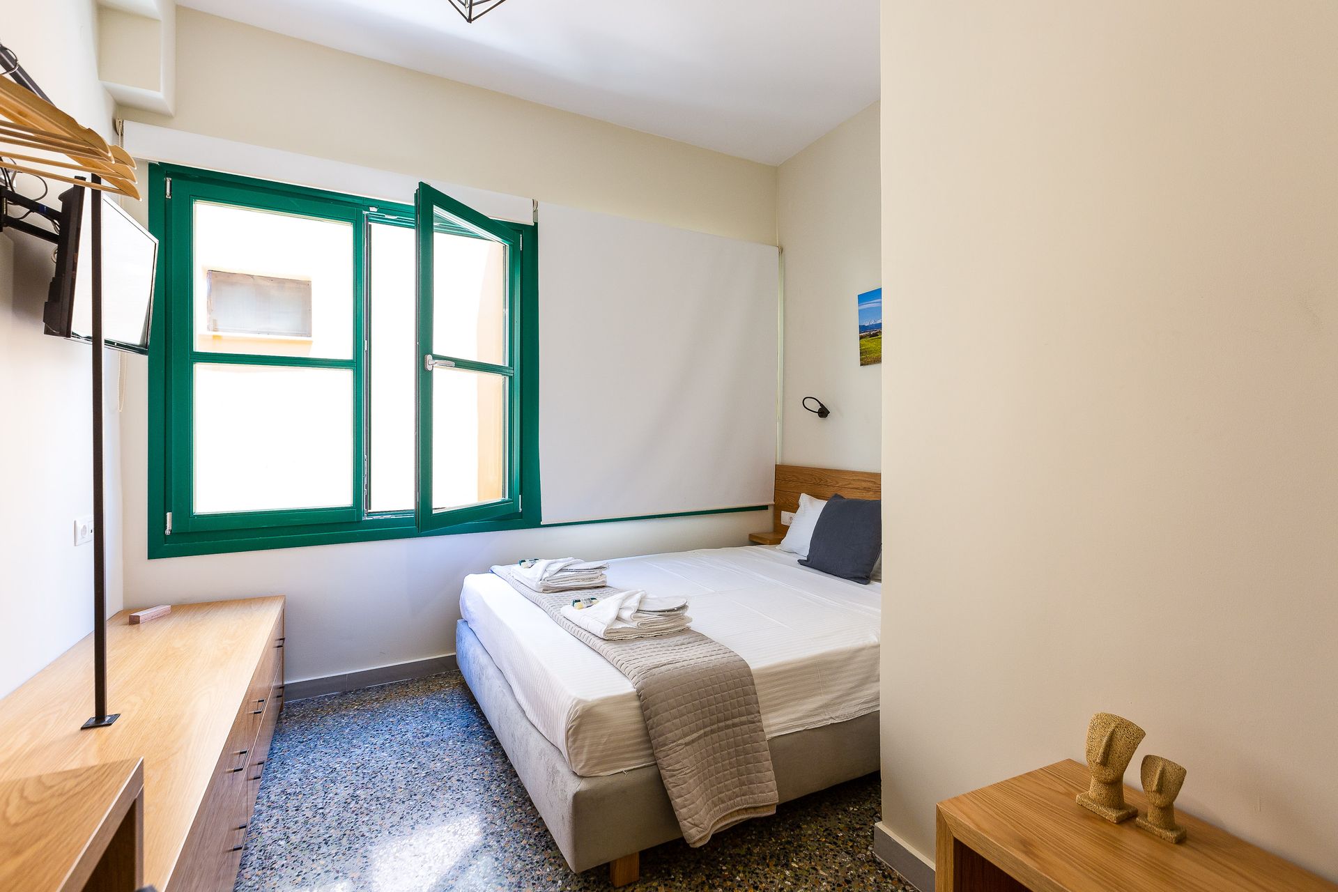 Standard Room Phos