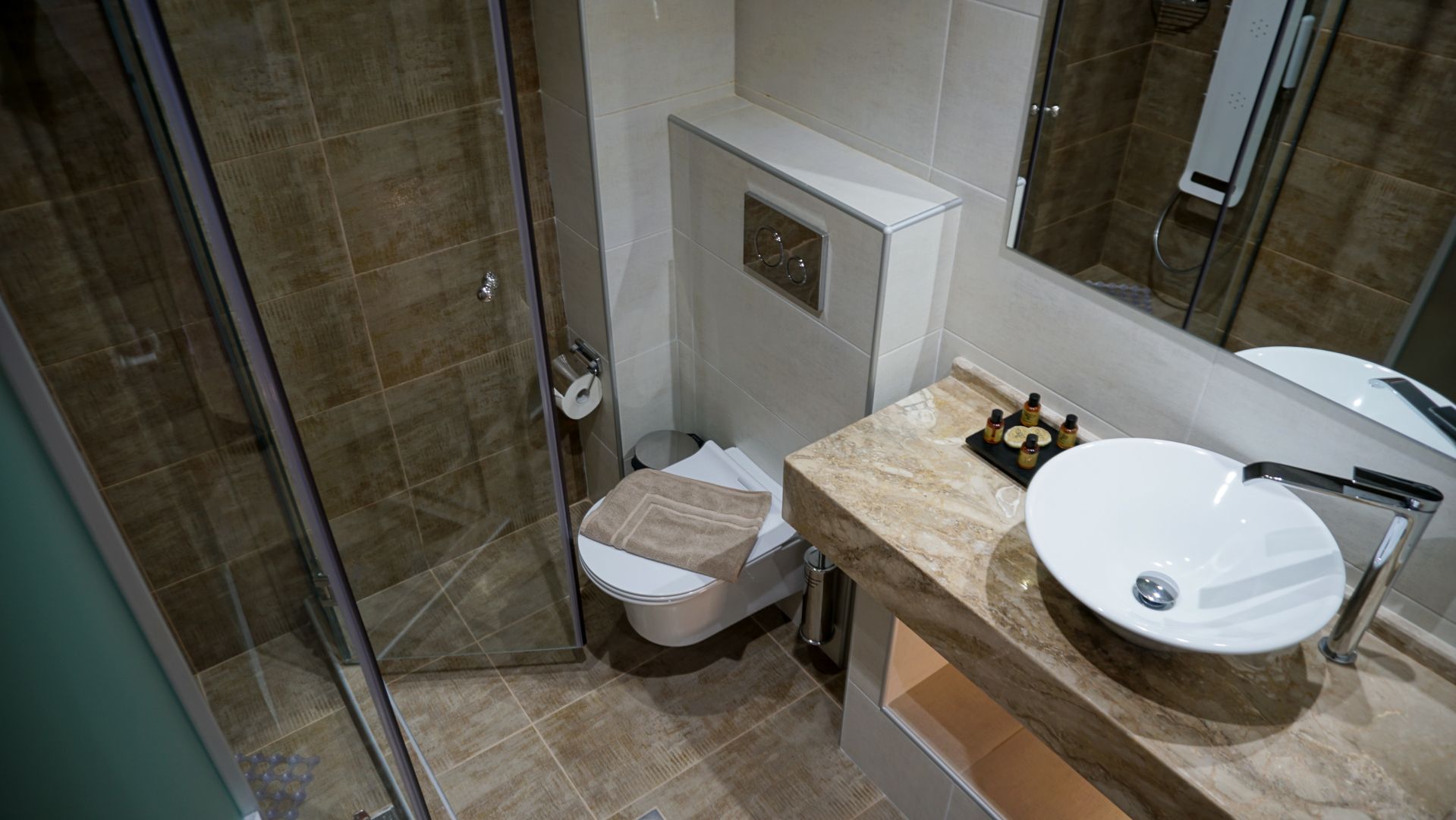 Agnes Deluxe Hotel - STD3 - 6
