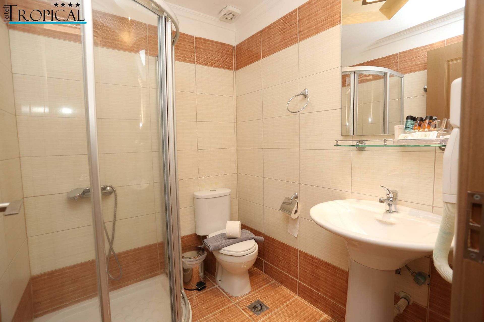 Hotel Tropical - SUPPV - 3