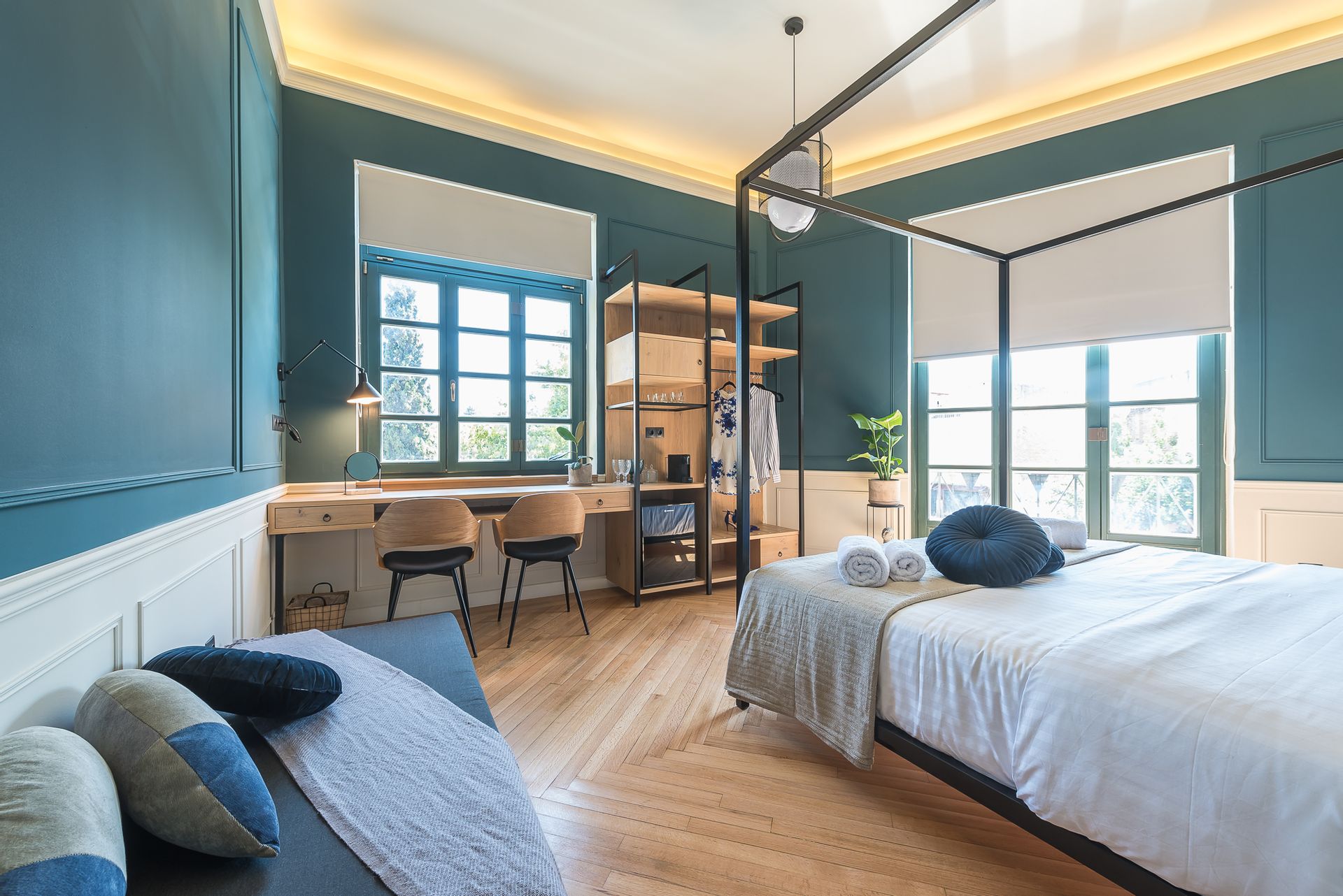 Junior Suite – Balcony (Bird of Happiness)