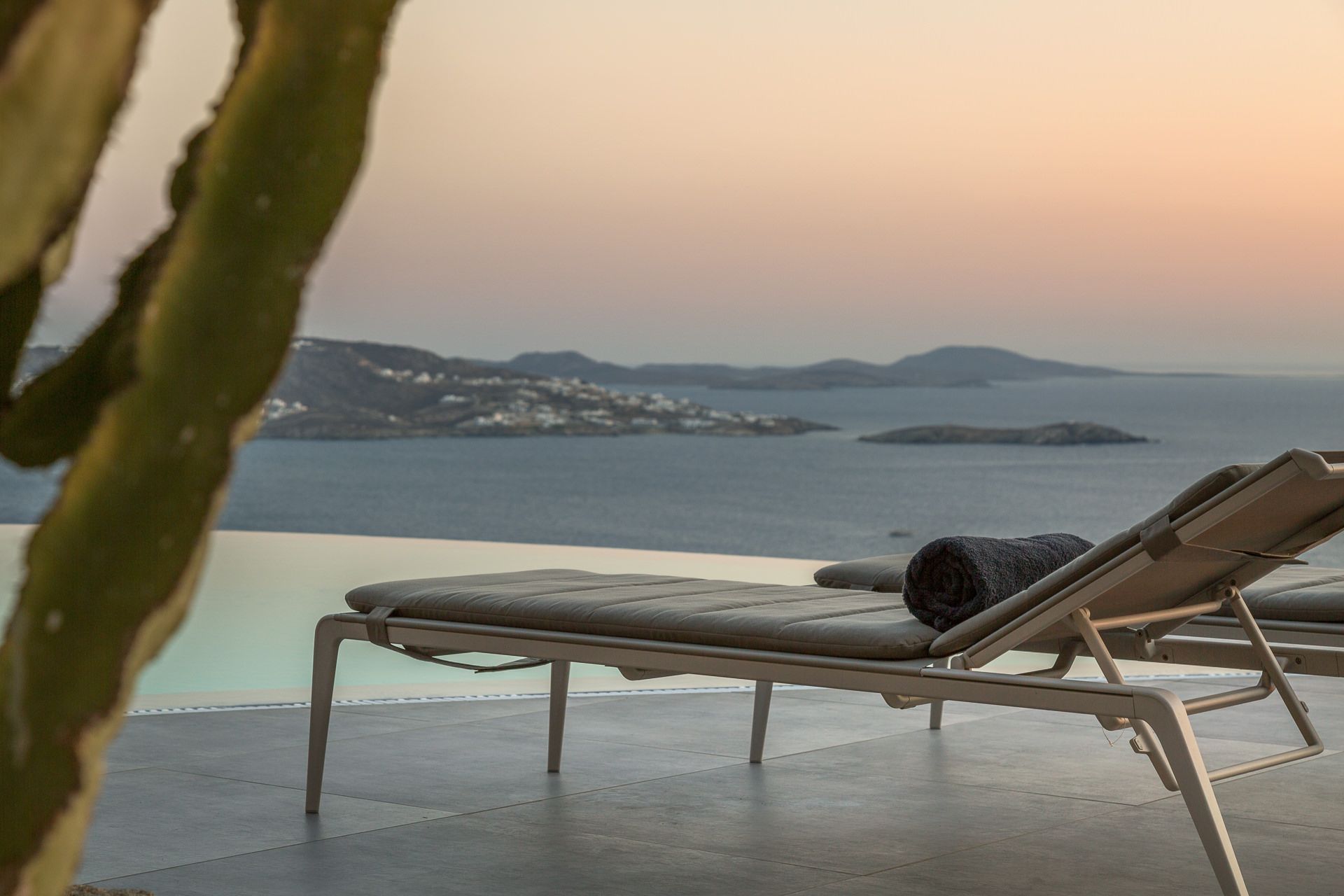Mykonos Feelings - WHITE - 7