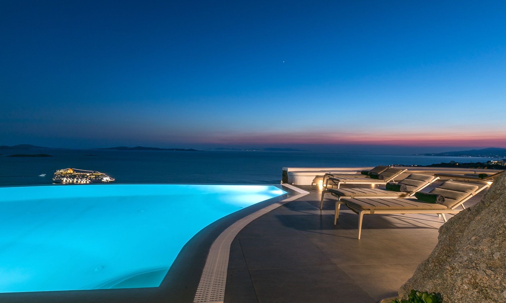 Mykonos Feelings - WHITE - 10