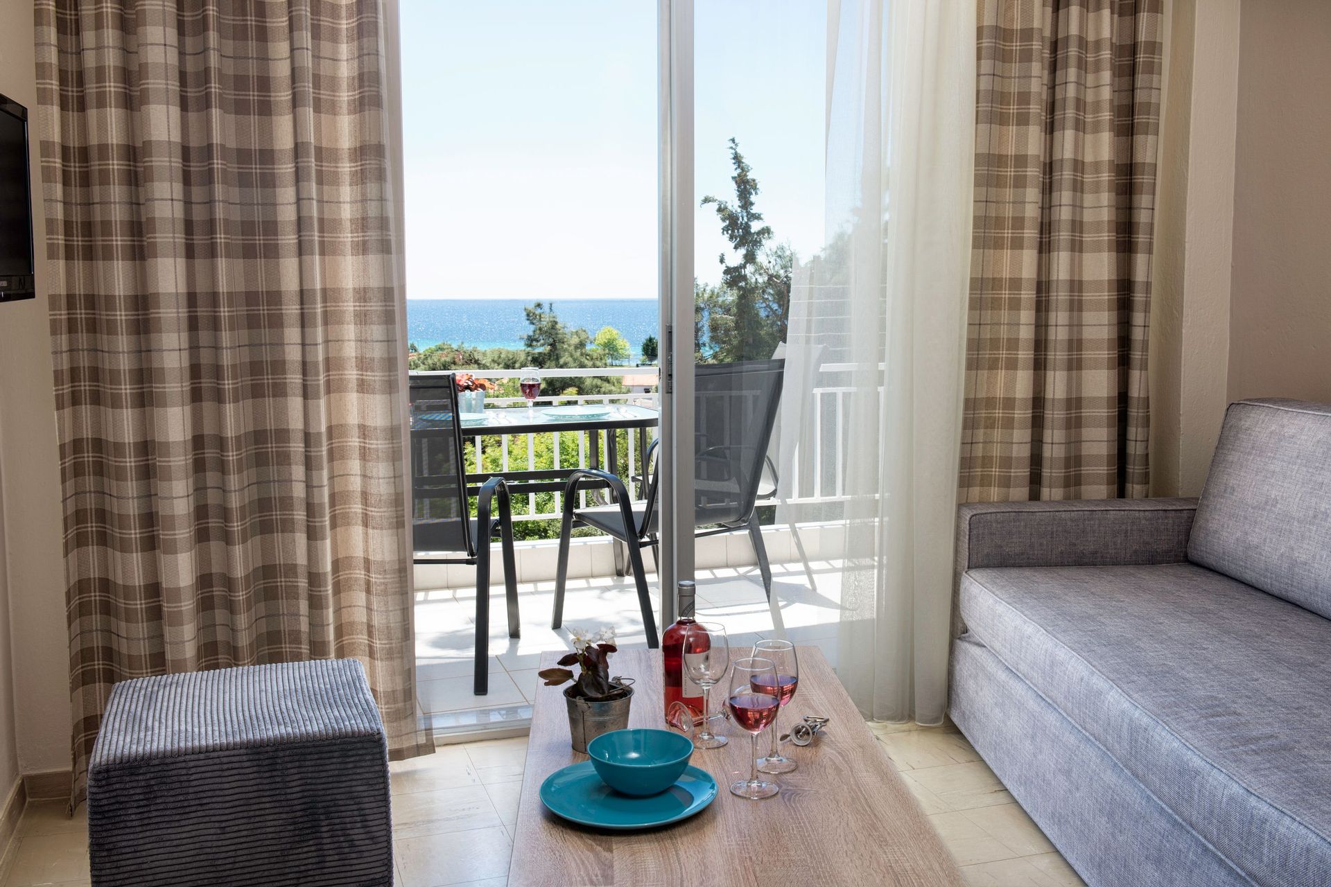One Bedroom Family Apartment – Panoramic View (Rest Apartments – Annex building)