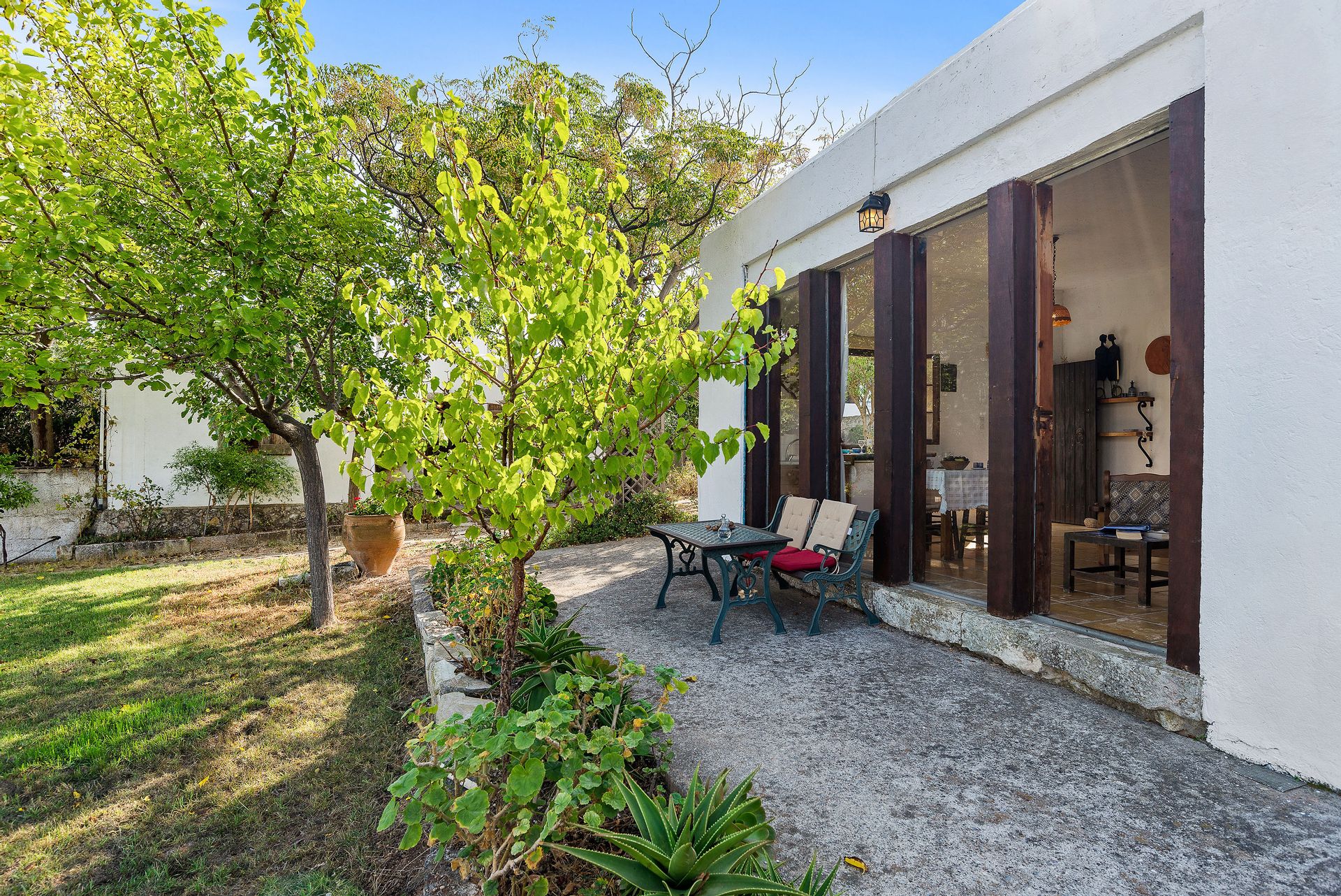 Pure Crete - SHOUSE - 6