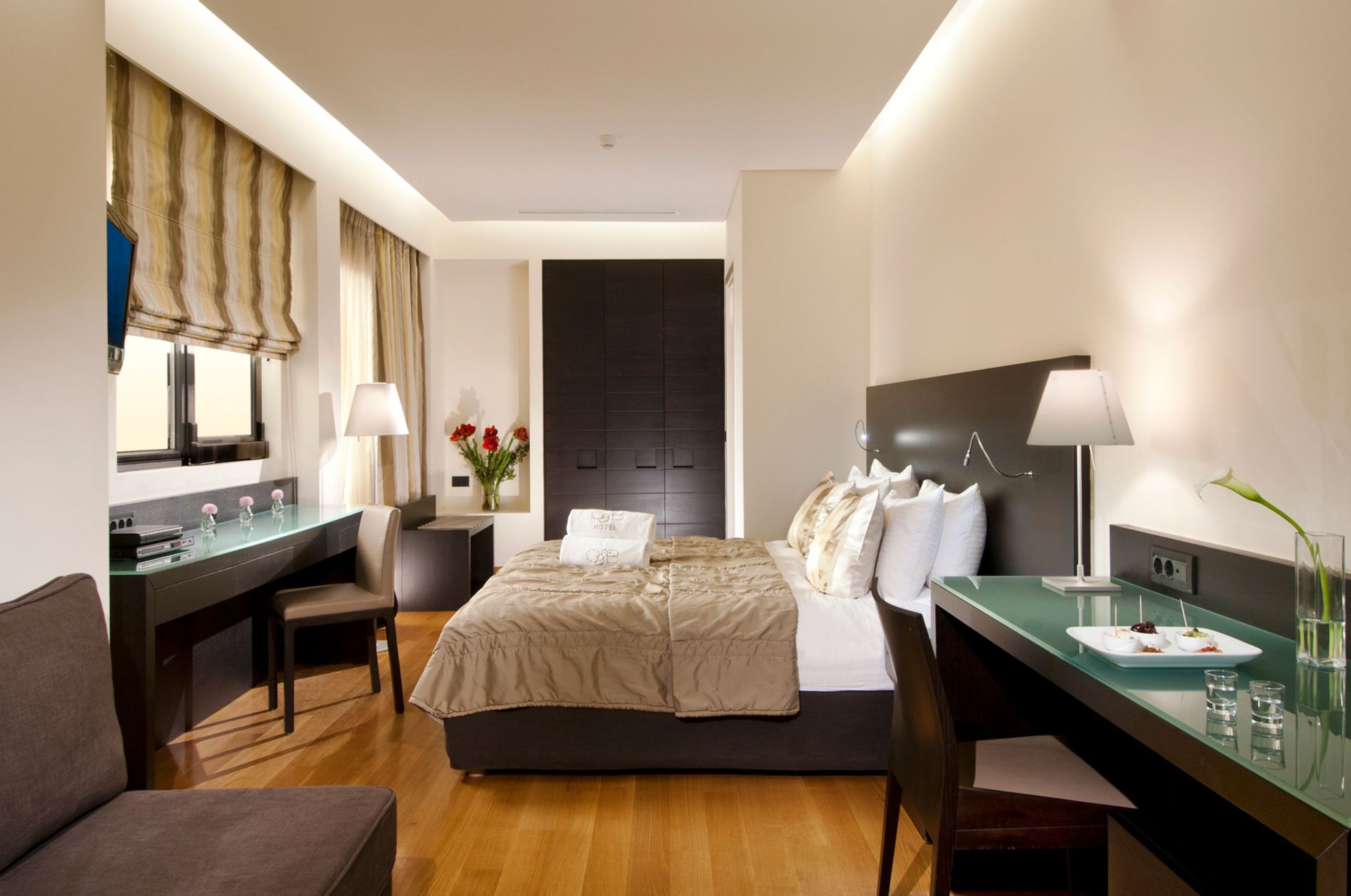 Grand Superior Room