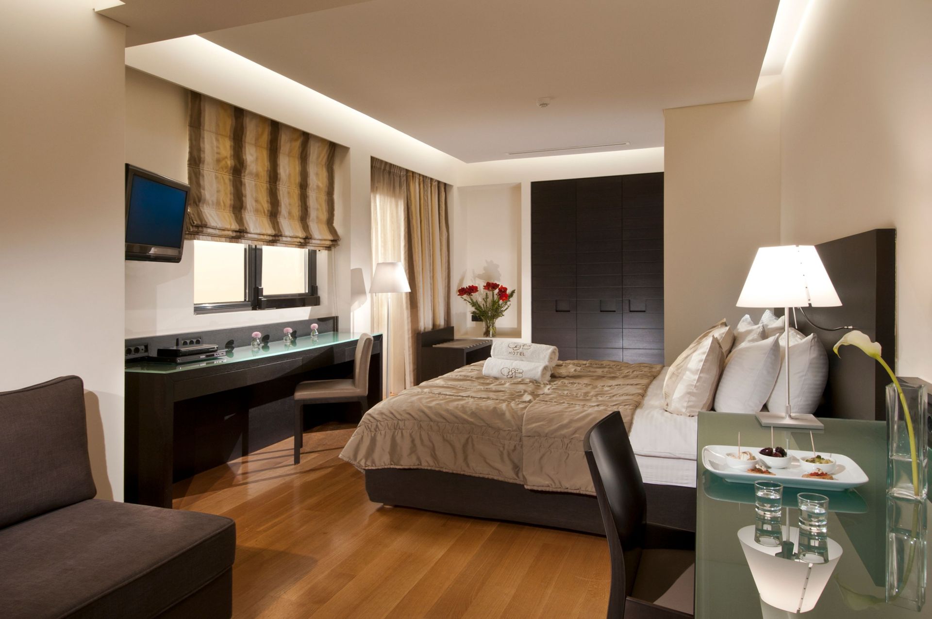 O&B Athens Boutique Hotel - GRANDS - 4