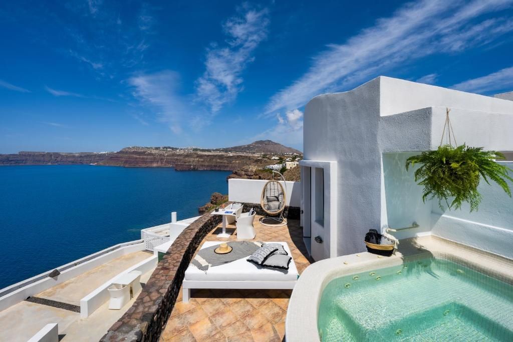 Royal Suite – Hot Tub – Sea View