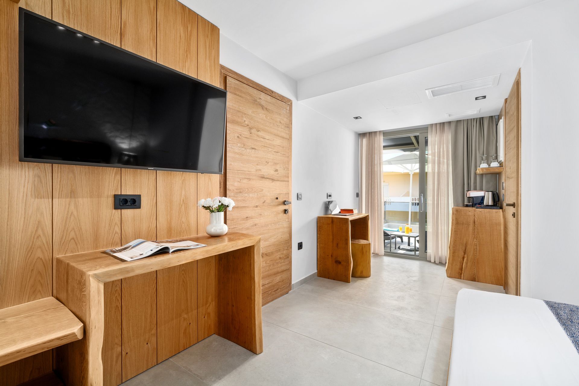 Emily’s Luxury Suites - DBLGVJ - 3