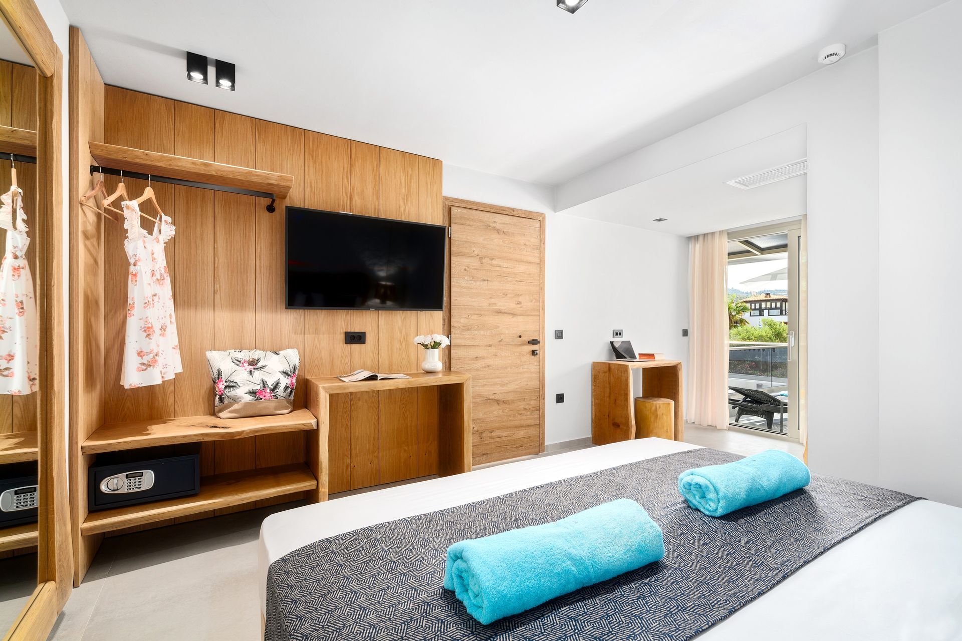 Emily’s Luxury Suites - DBLGVJ - 4