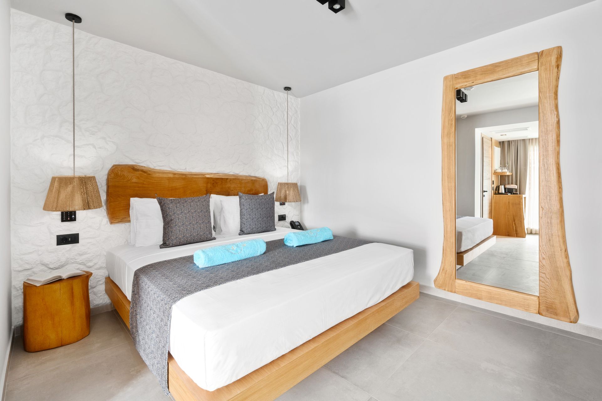 Emily’s Luxury Suites - DBLGVJ - 6