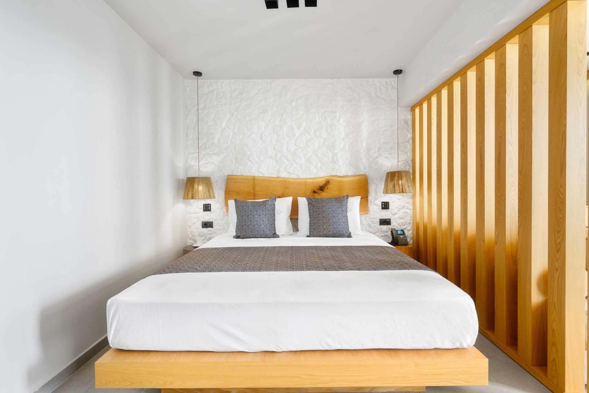 Emily’s Luxury Suites - SUISV - 4