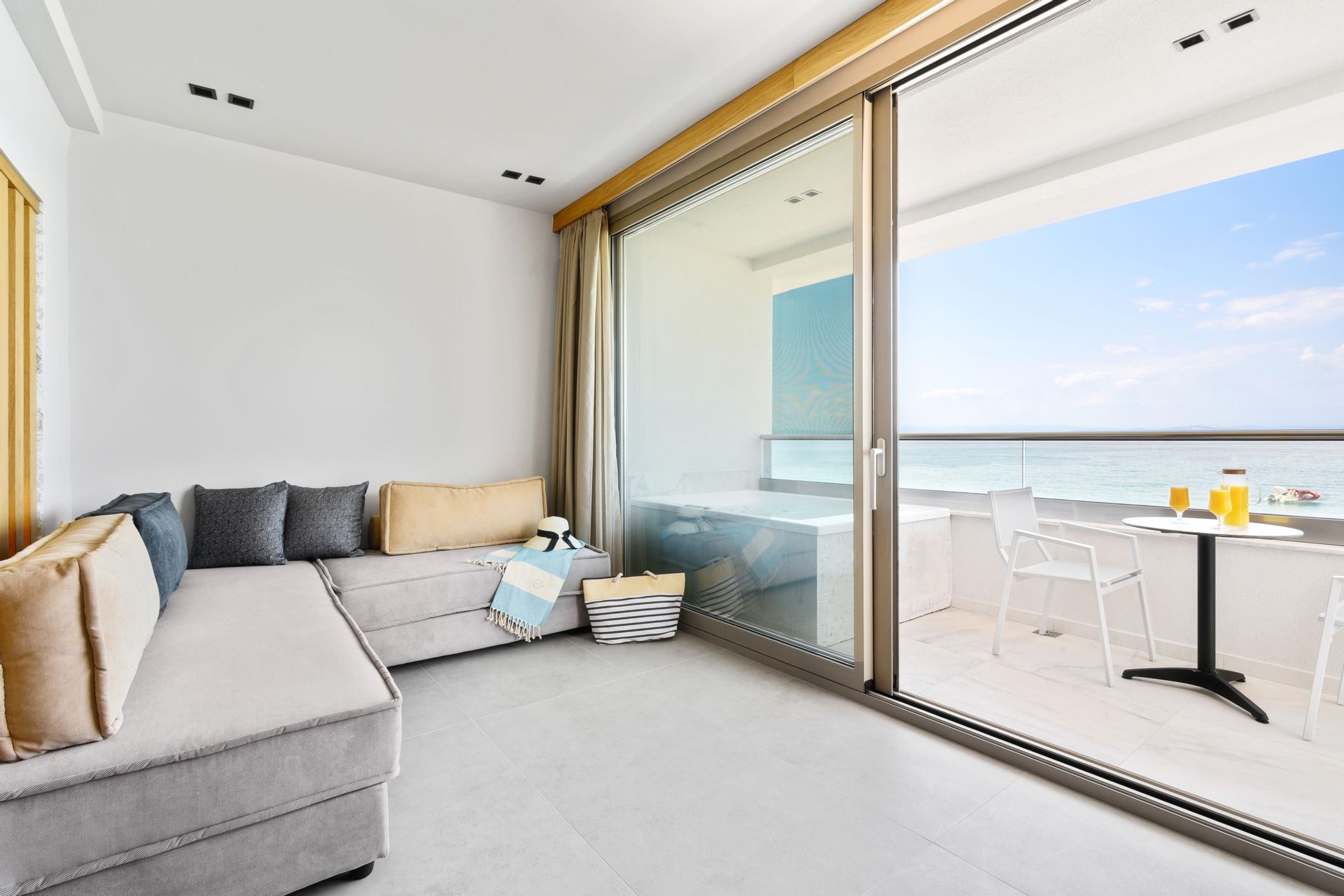 Emily’s Luxury Suites - SUISV - 5