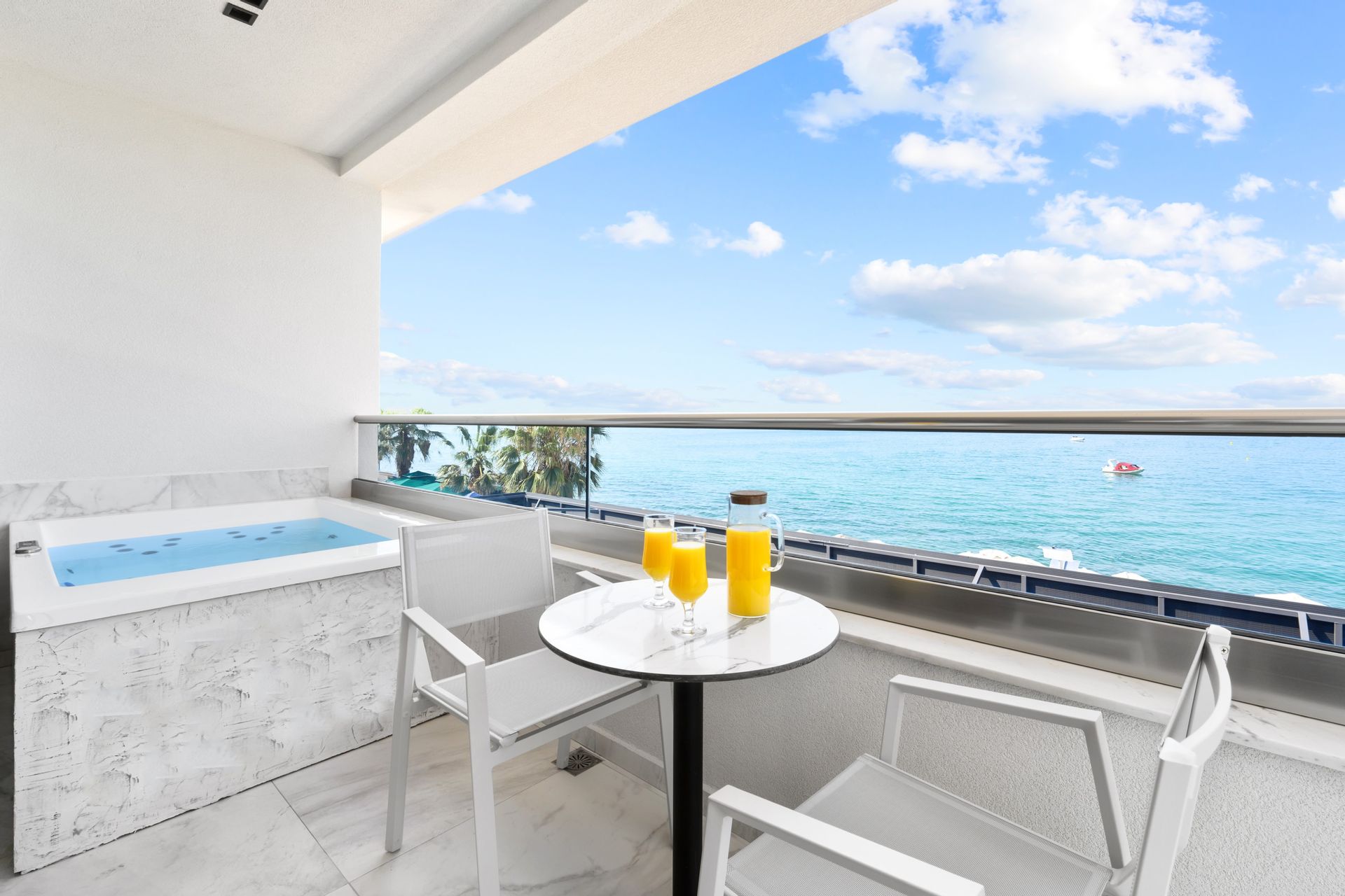 Emily’s Luxury Suites - SUISV - 3
