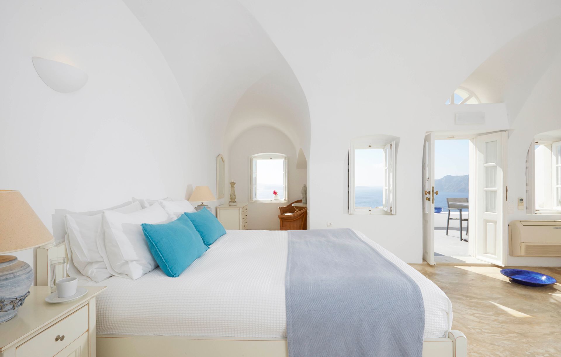 Atrina Santorini - SUESIO - 2