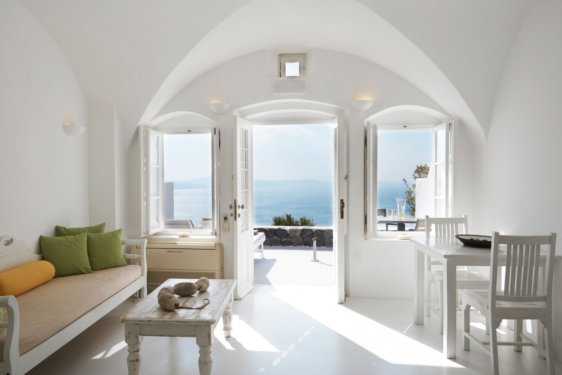 Atrina Santorini - EXCJ - 2