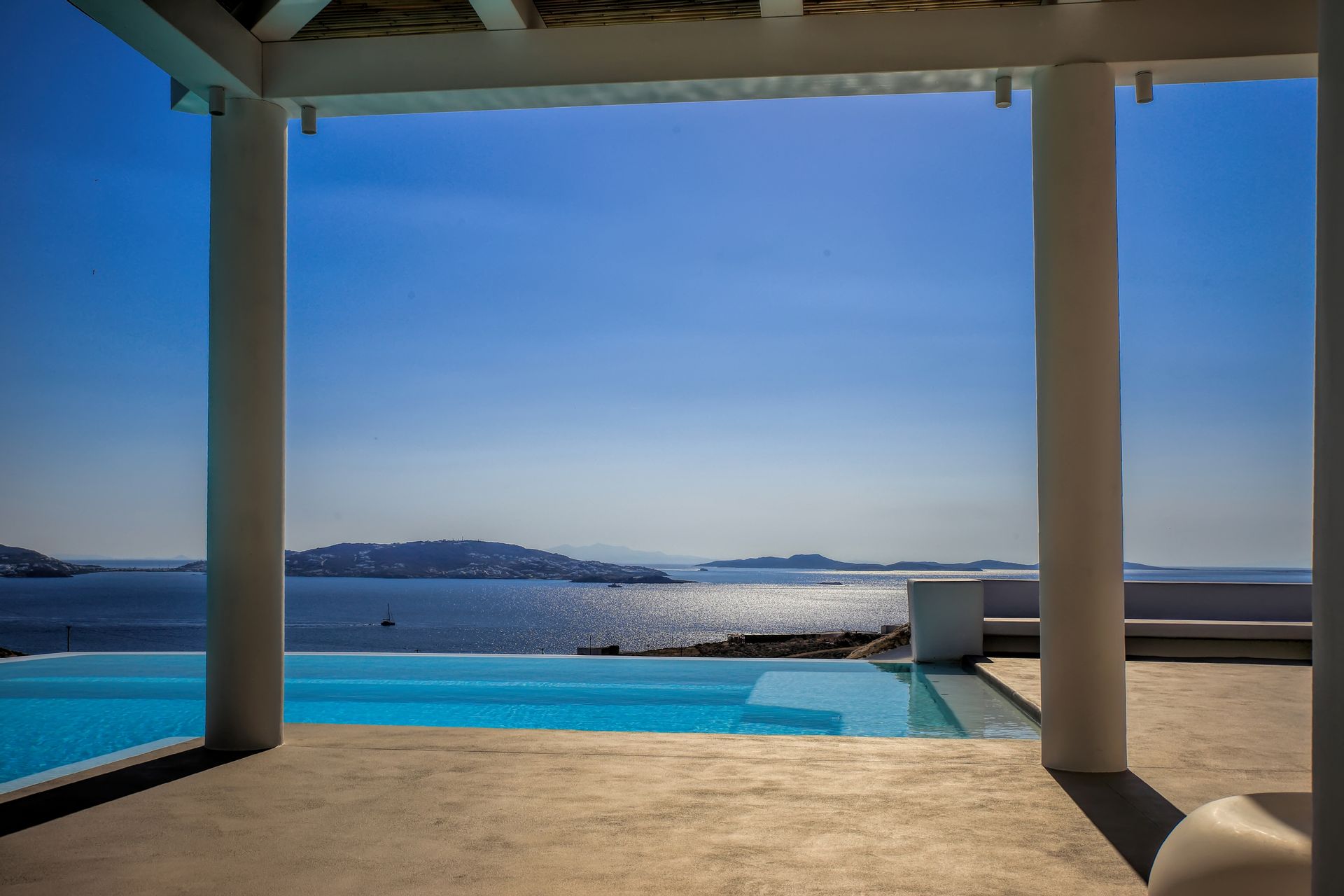 Mykonos Feelings - VOGUE - 11