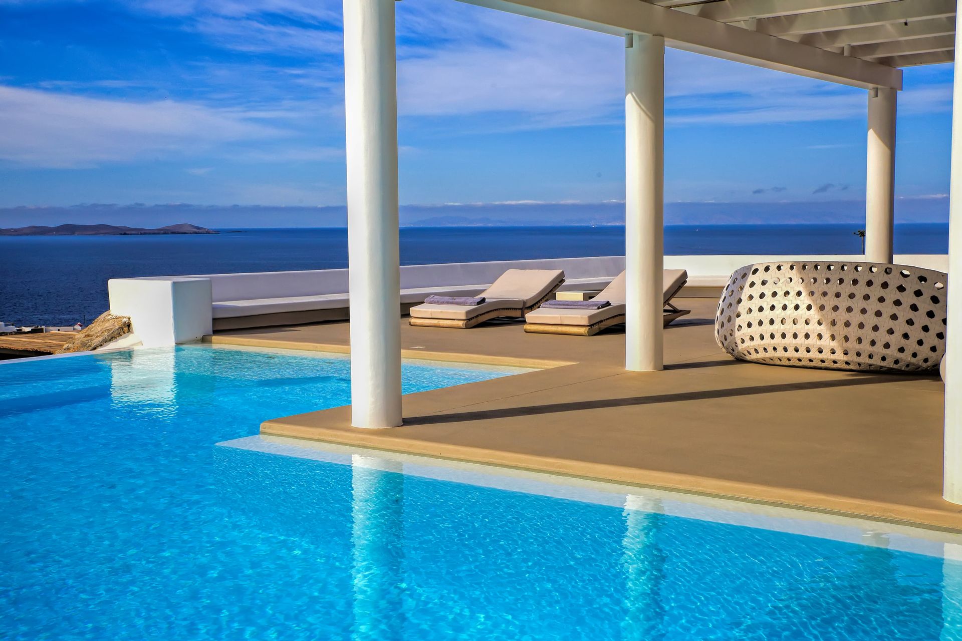 Mykonos Feelings - VOGUE - 14