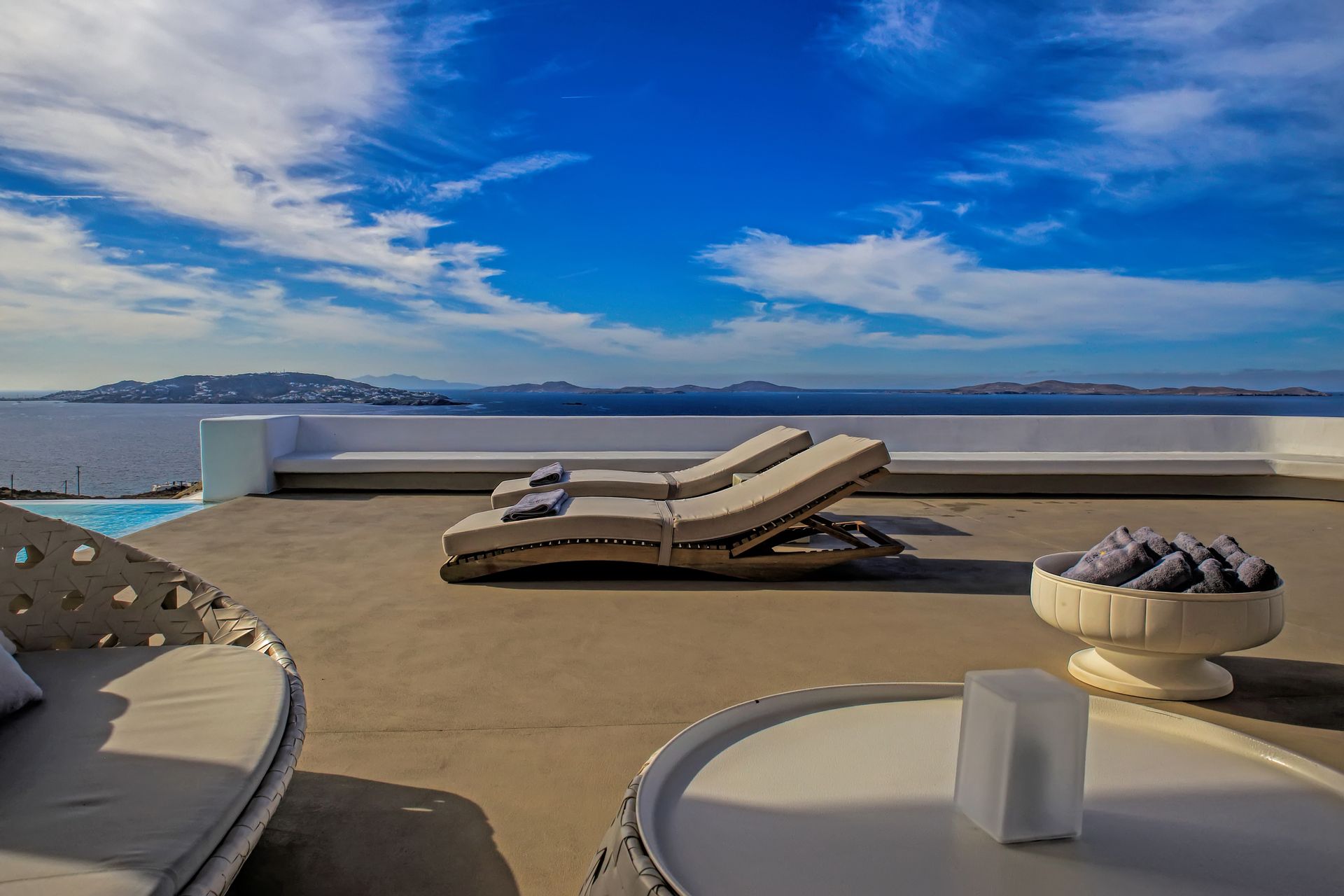 Mykonos Feelings - VOGUE - 16